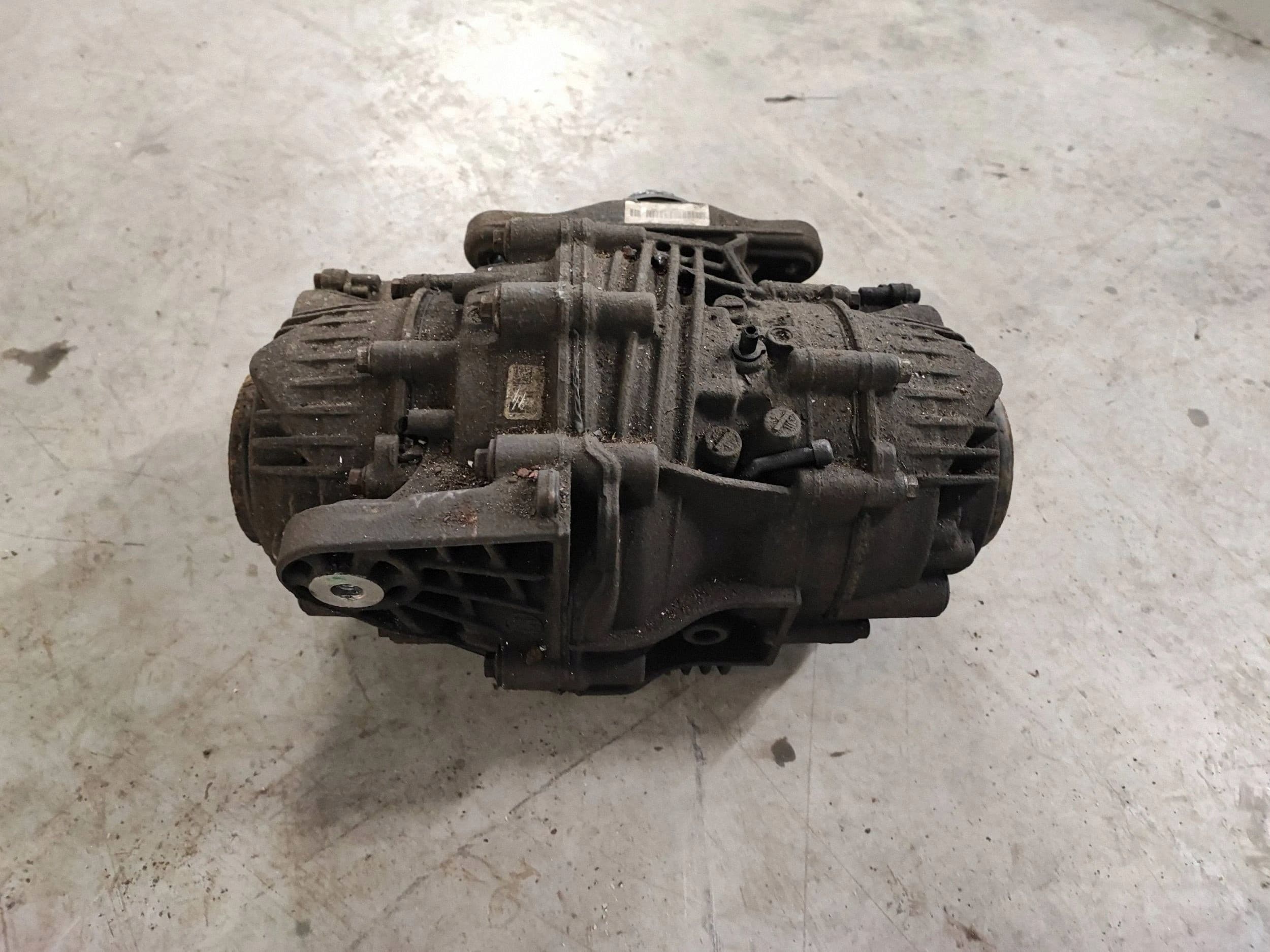 Diferencial trasero BMW X6 E71 2012 759526102 usado 2