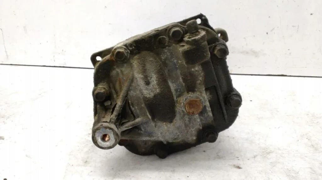 Reductor trasero Kia 5102027001 2.66L gasolina 132kW 2006 usado 3