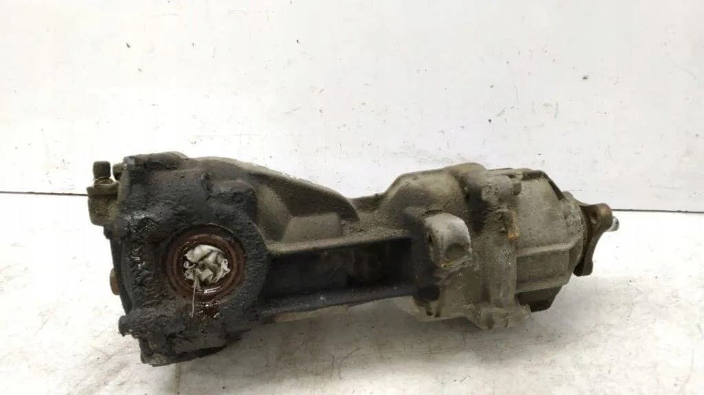 Reductor trasero Kia 5102027001 2.66L gasolina 132kW 2006 usado 4