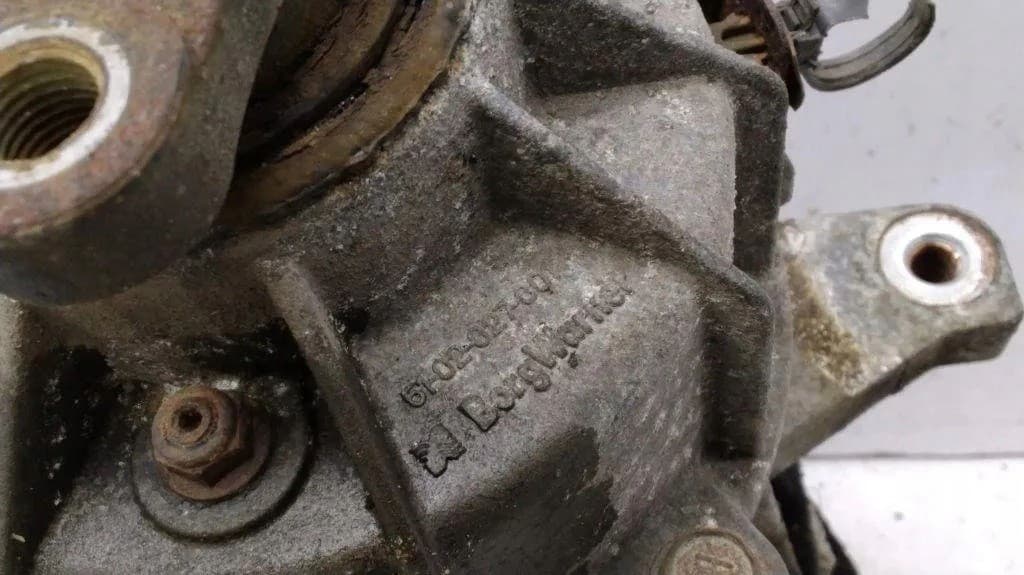 Reductor trasero Kia 5102027001 2.66L gasolina 132kW 2006 usado 9