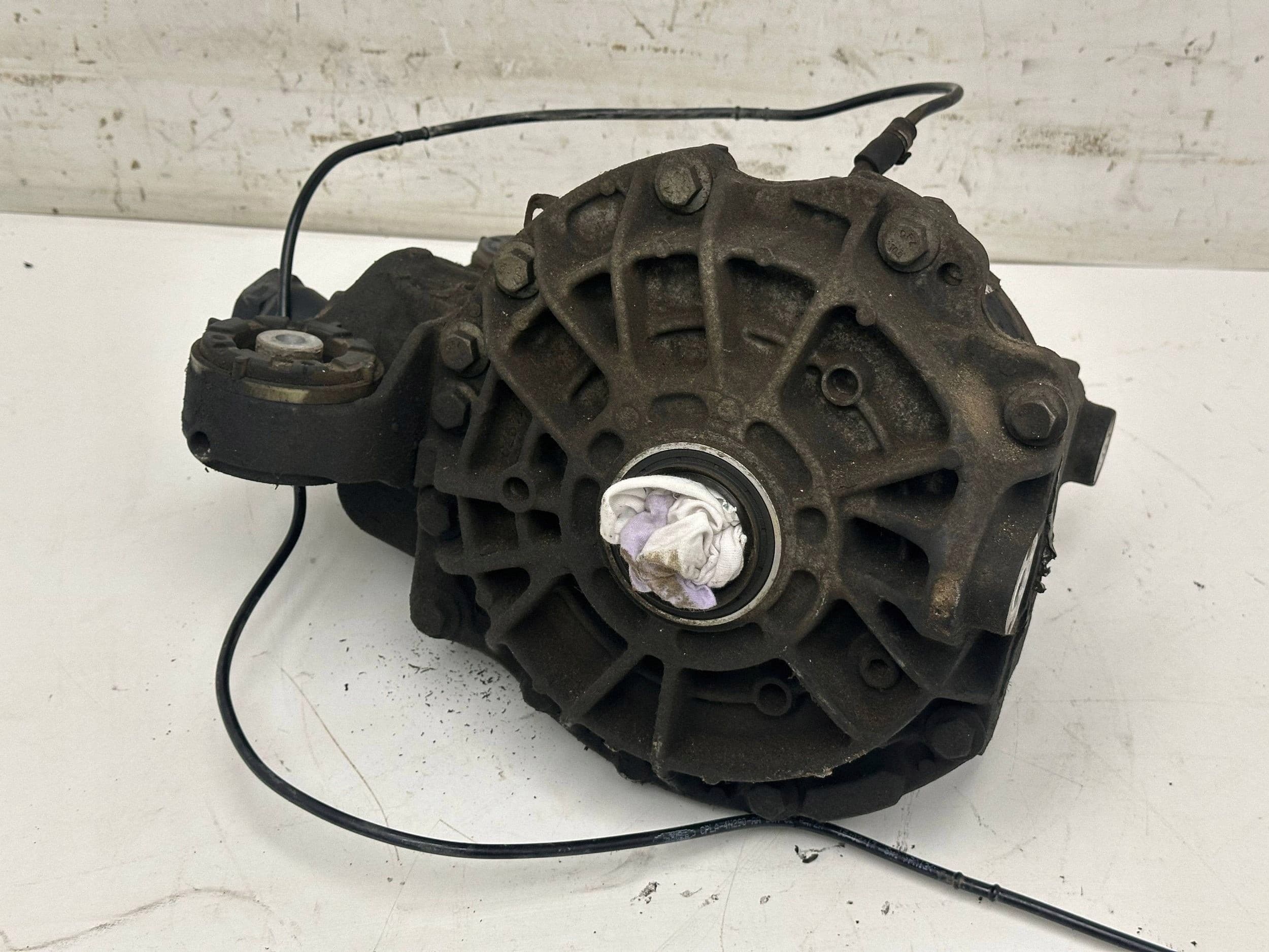 Diferencial Trasero Land Rover Range Rover L405 CPLA4A213CA usado