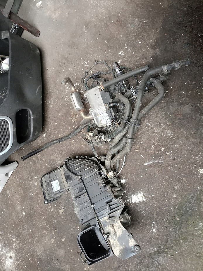 Calefactor Webasto para Aparcamiento Vivaro B Trafic Iii 3 usado