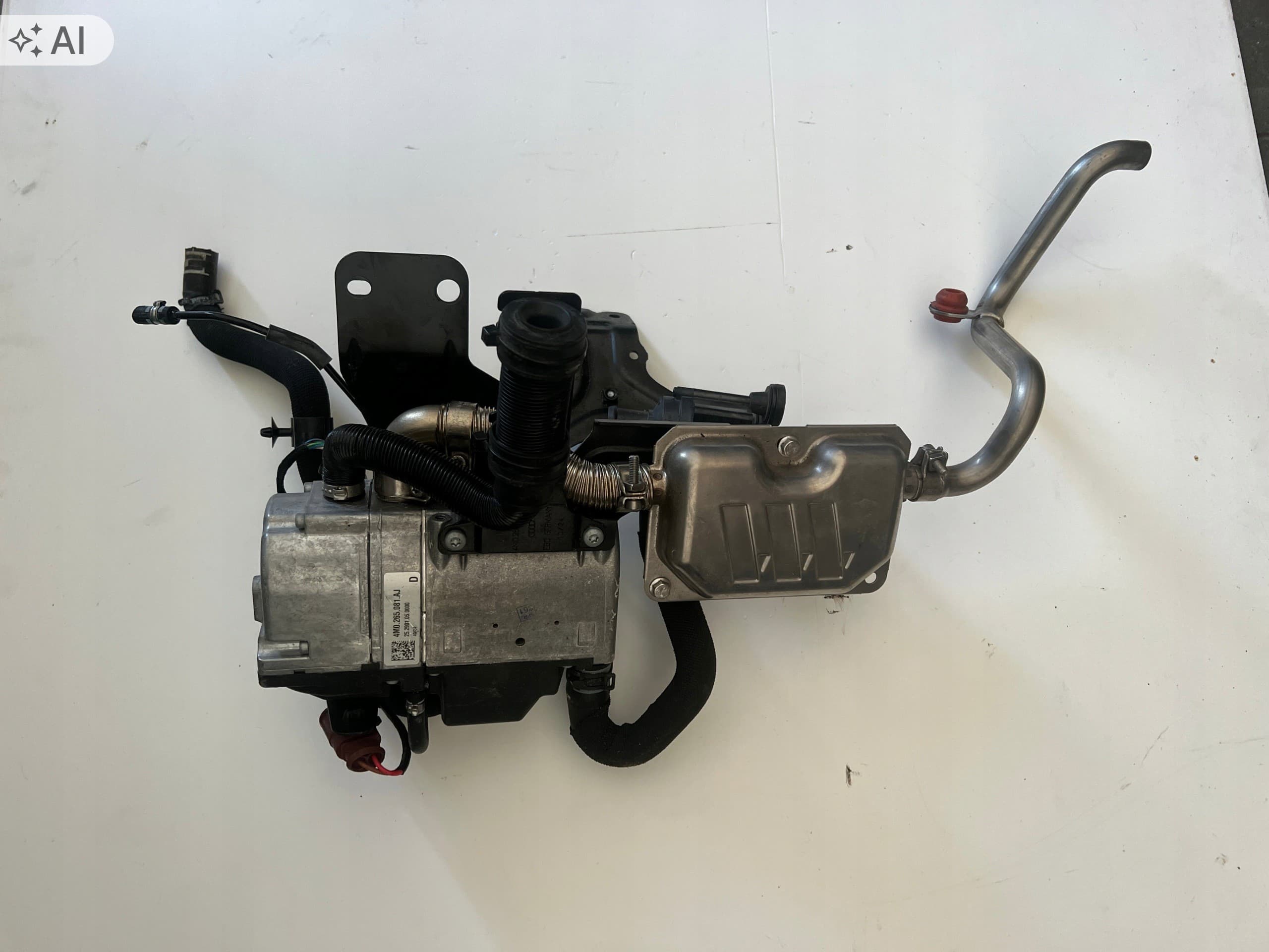 Webasto para Porsche Cayenne 9Y y Audi Q7 4M0265081AJ usado
