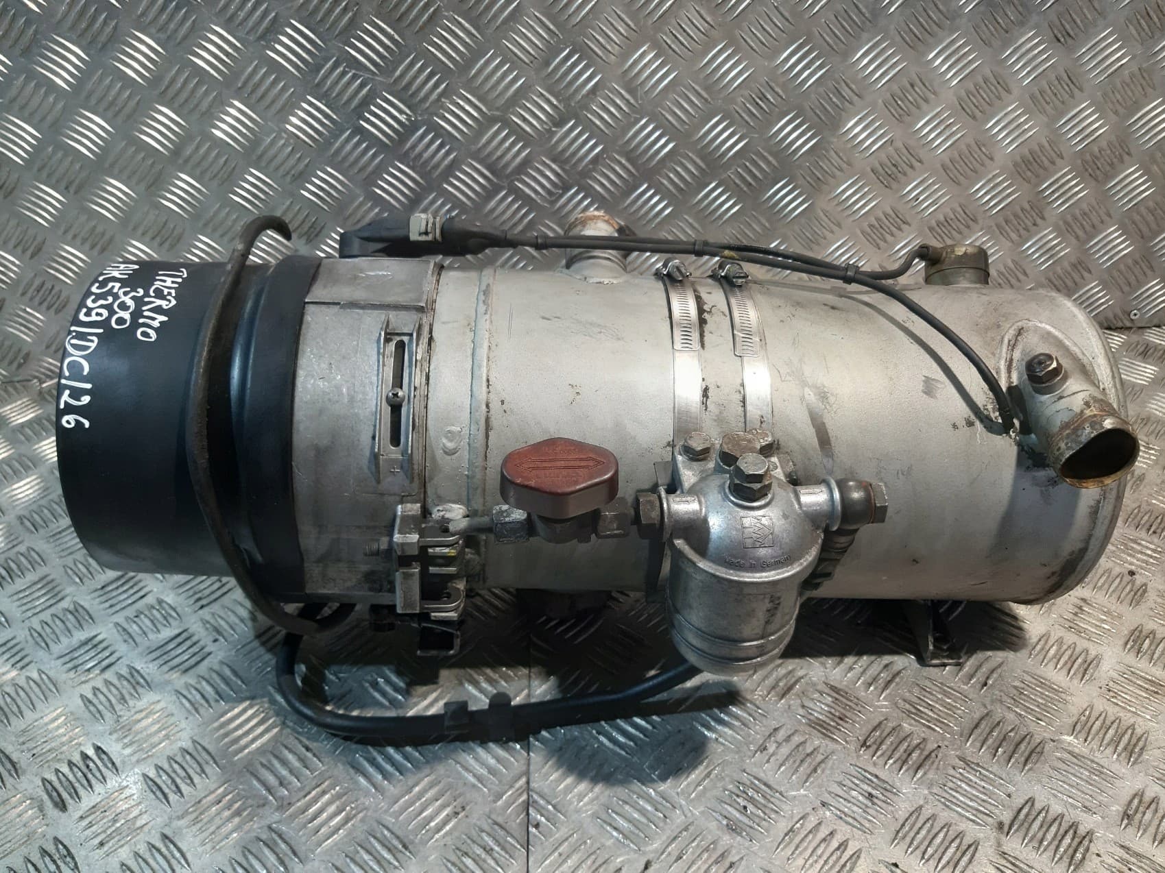 Calefactor estacionario Webasto Thermo 300 24V/110W 30KW usado