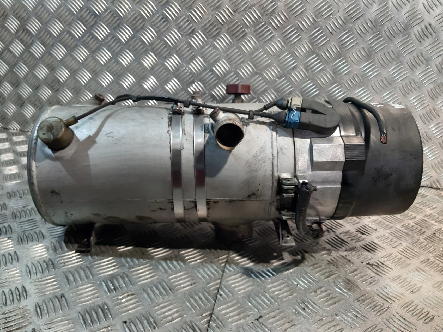 Calefactor estacionario Webasto Thermo 300 24V/110W 30KW usado 6