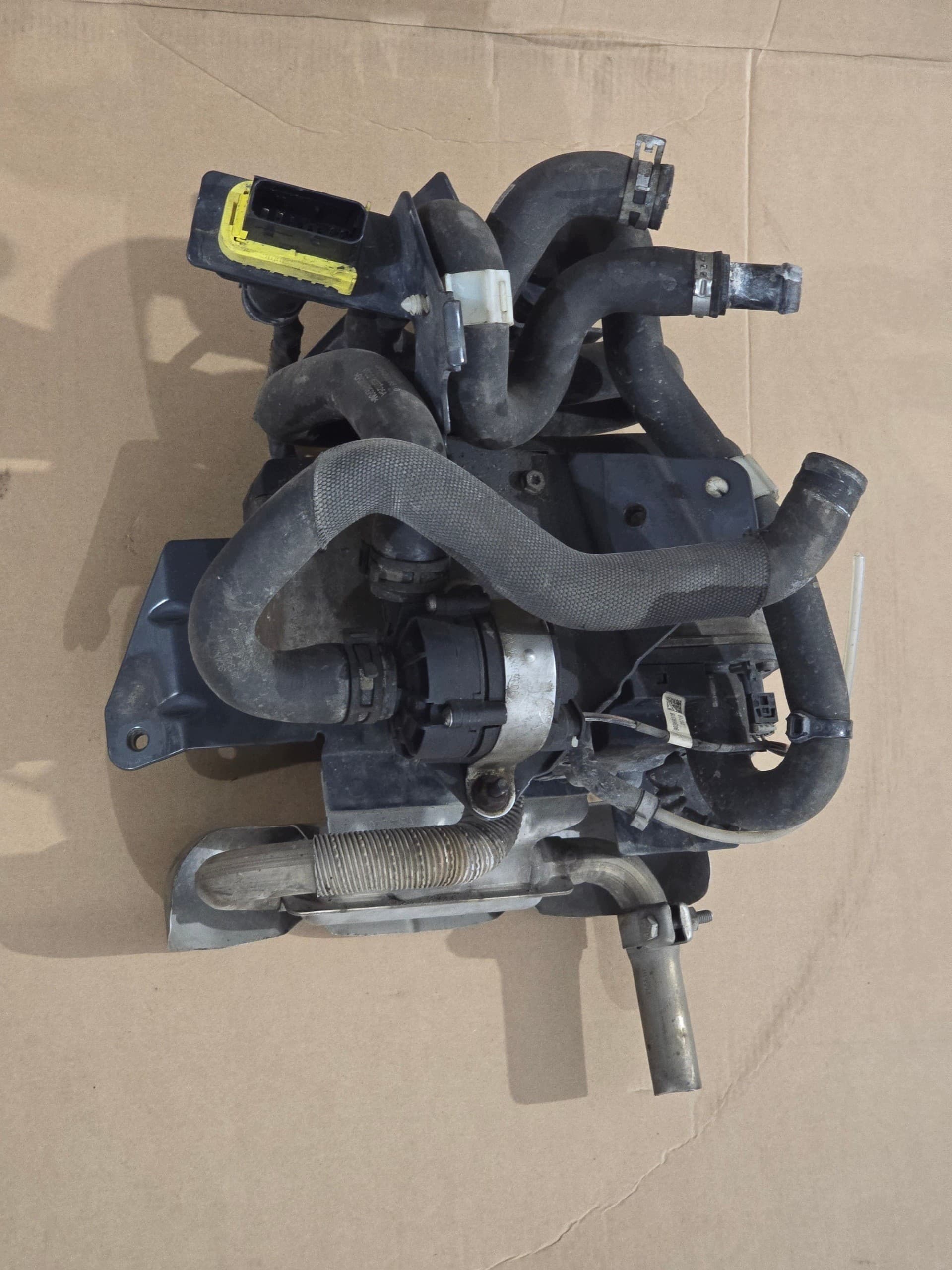 Calefactor estacionario Webasto para Scania 3,8 kW usado 2