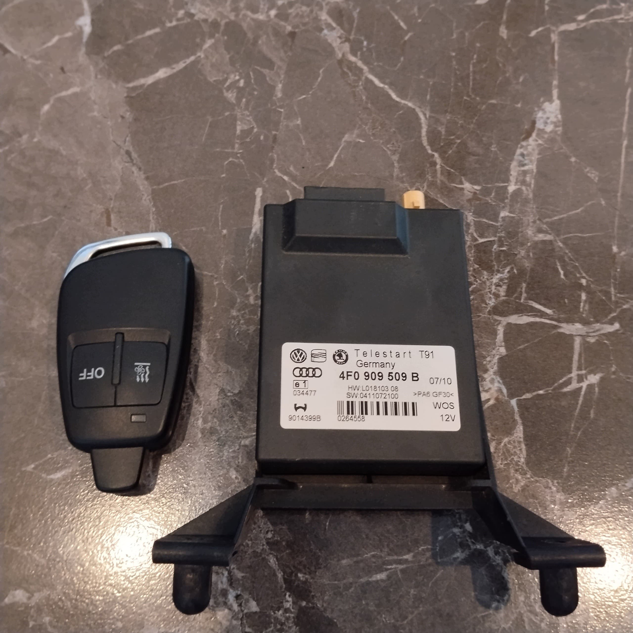 Controlador Webasto T91 con mando T90 Audi 4F0909509B usado