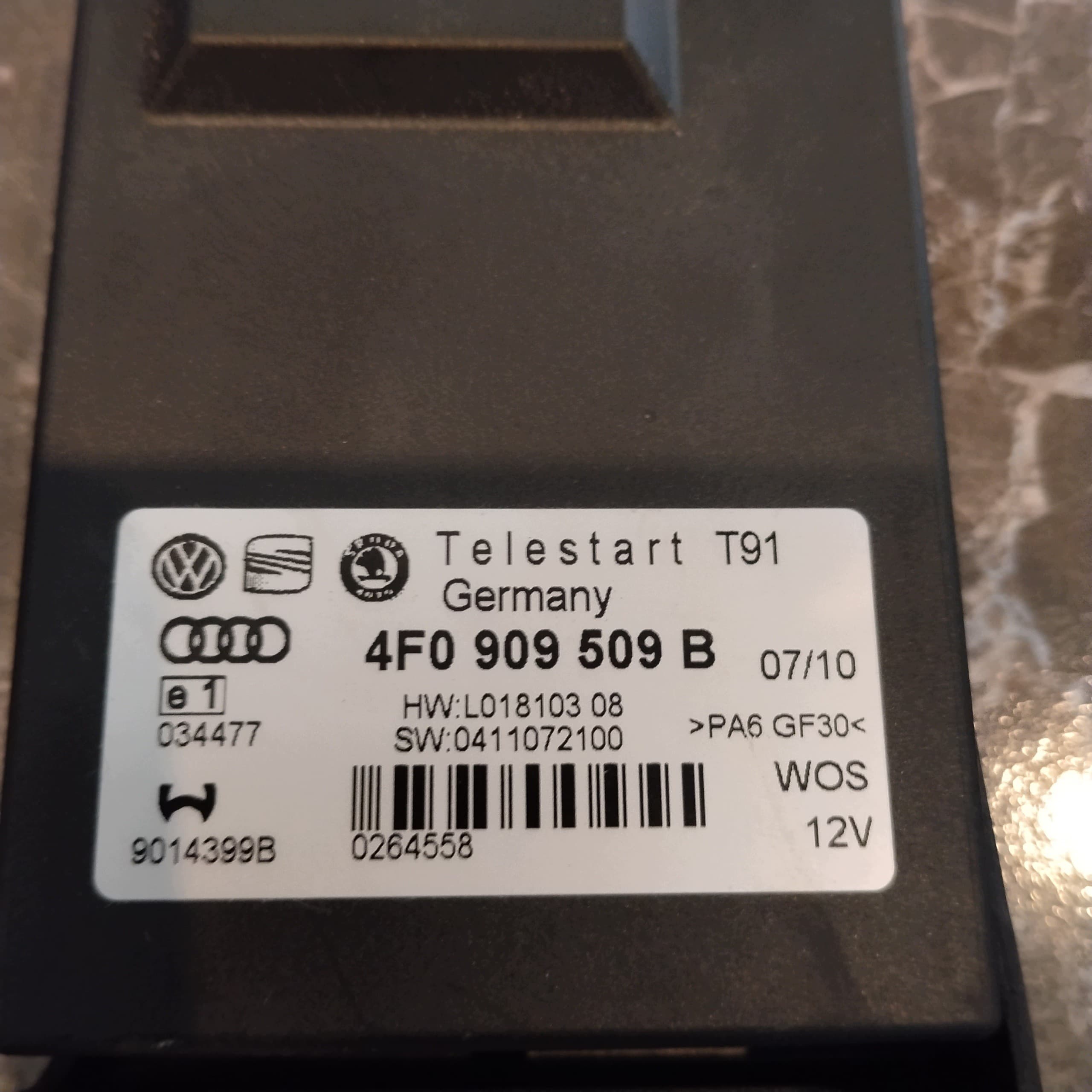 Controlador Webasto T91 con mando T90 Audi 4F0909509B usado 2