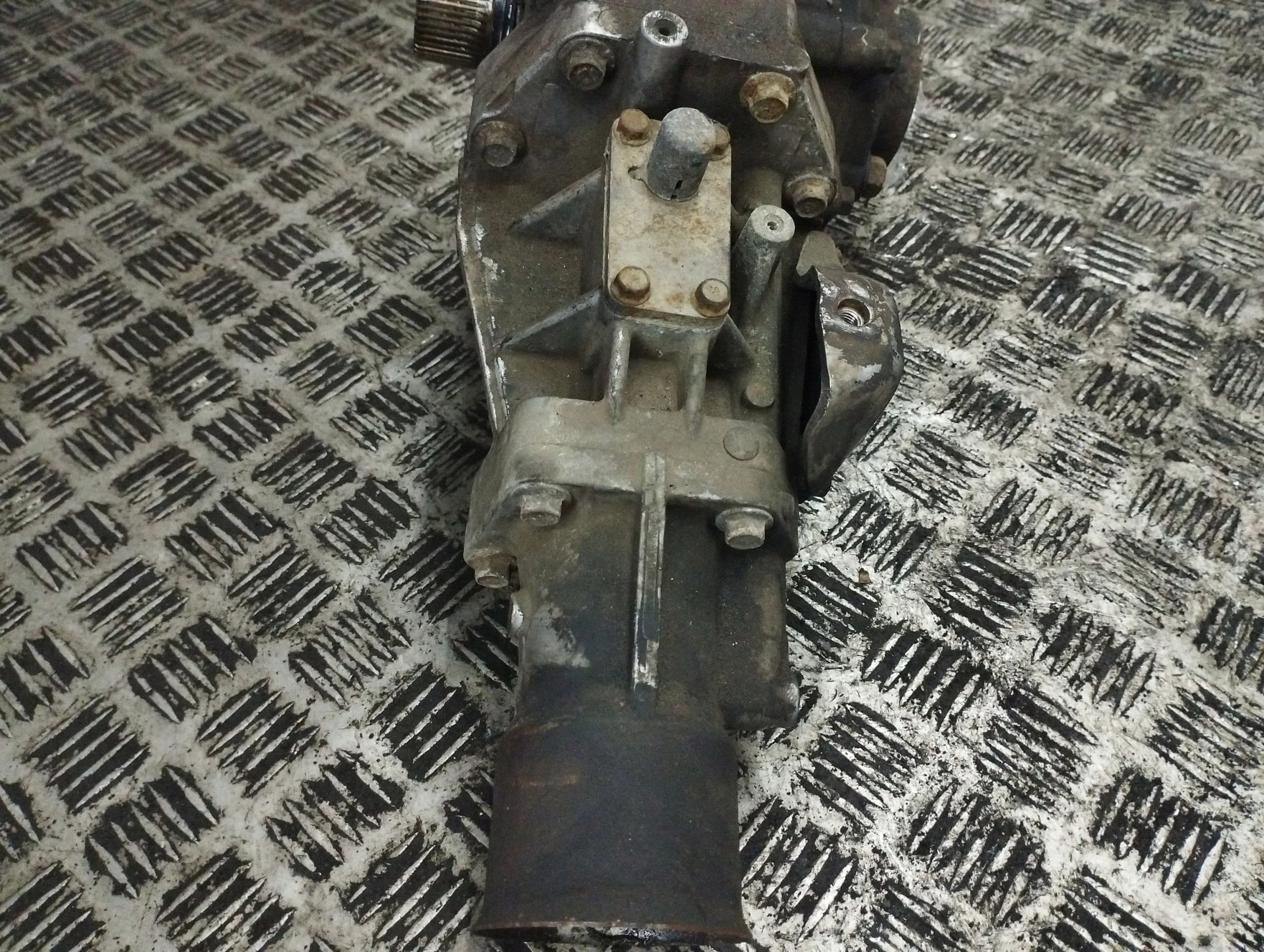 Diferencial delantero Peugeot 4007 usado 6
