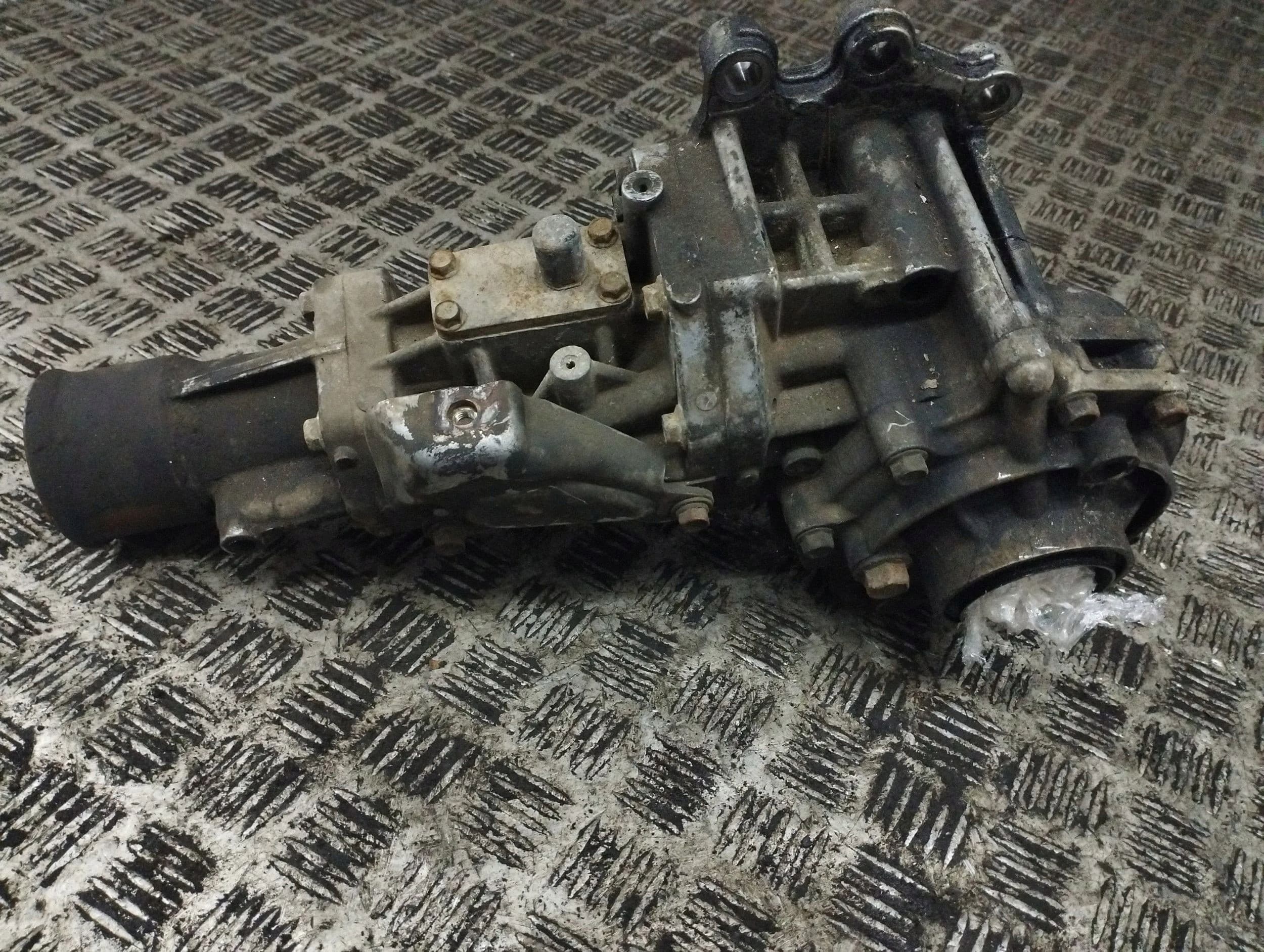 Diferencial delantero Peugeot 4007 usado 7