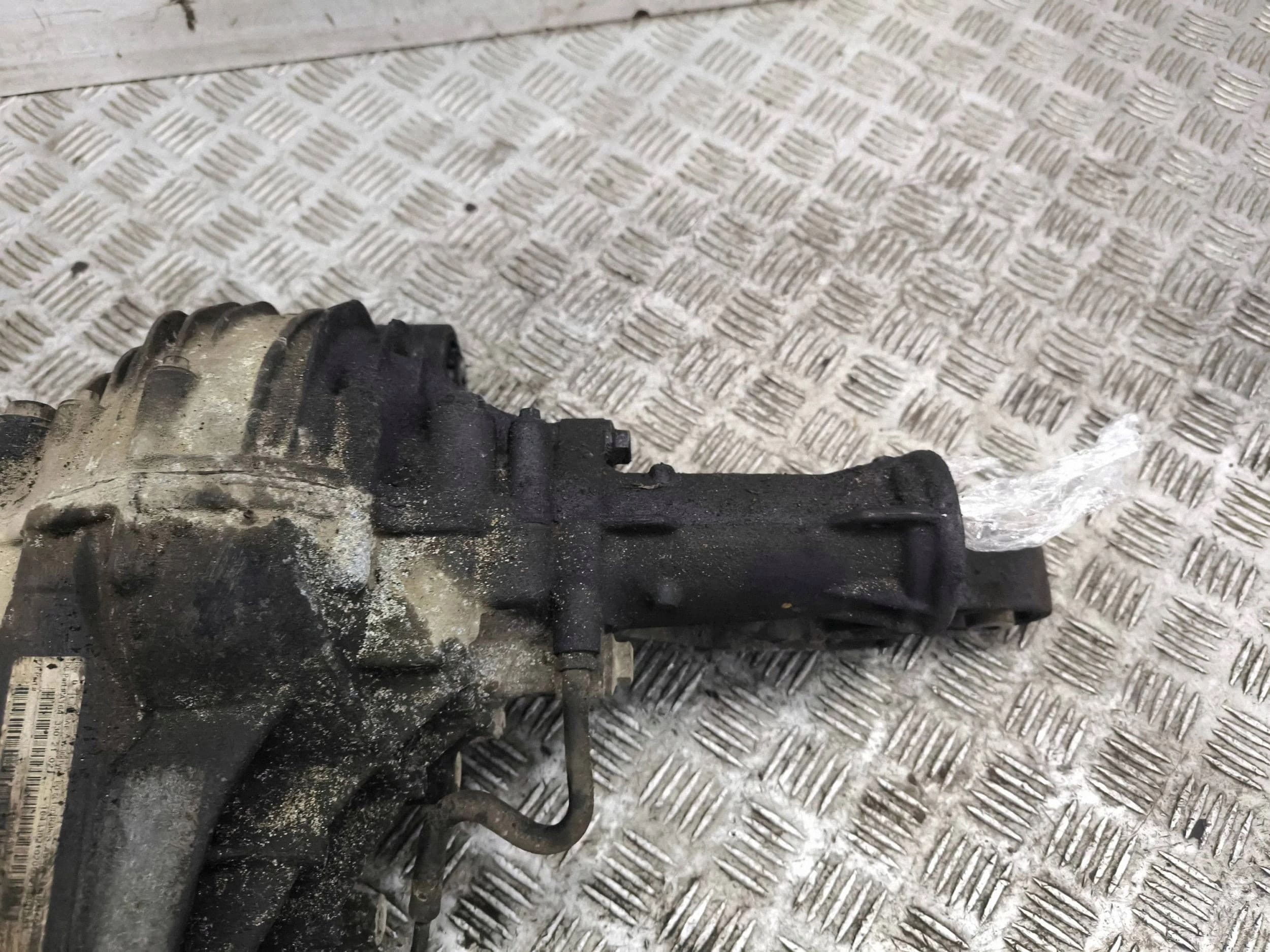 Diferencial delantero Mercedes-Benz ML W164 A1643302102 usado 3