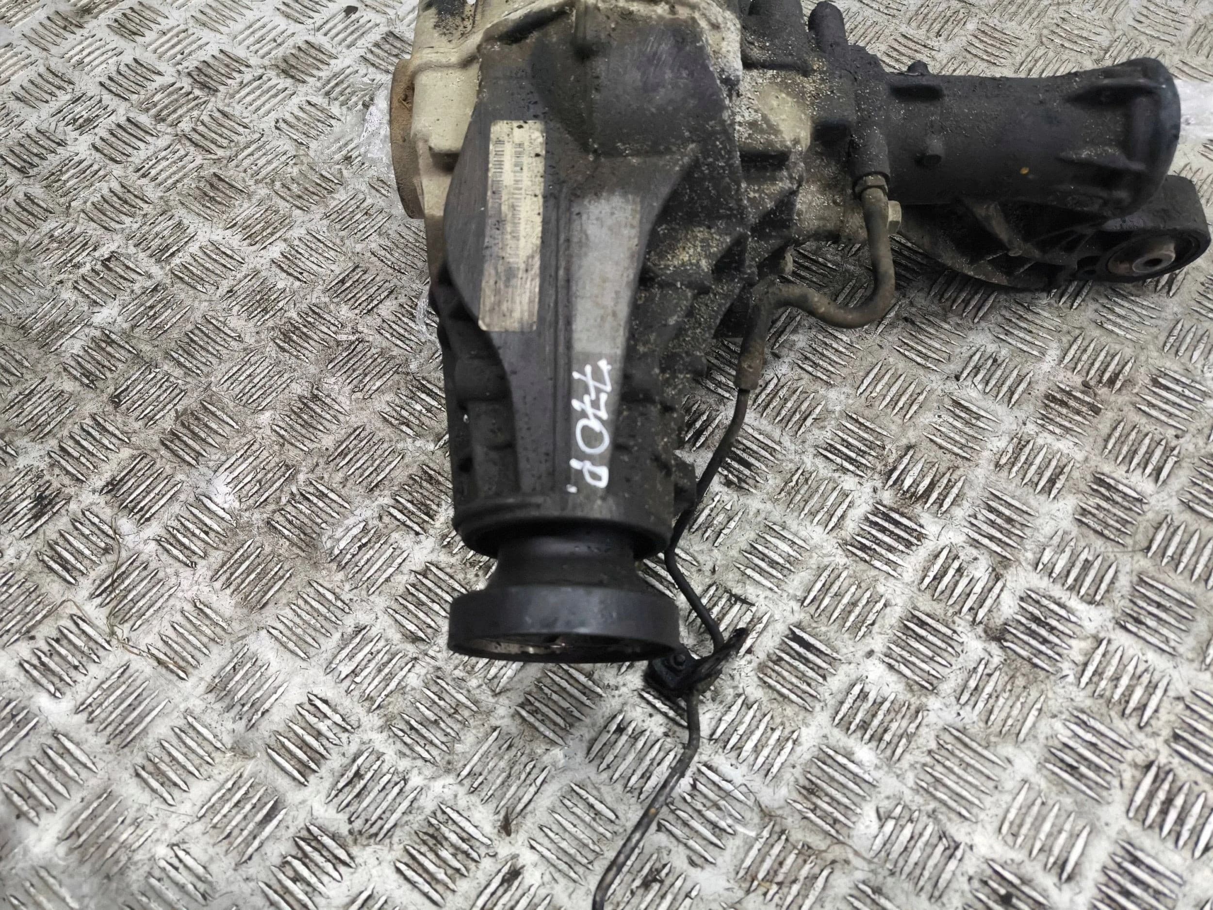 Diferencial delantero Mercedes-Benz ML W164 A1643302102 usado 5