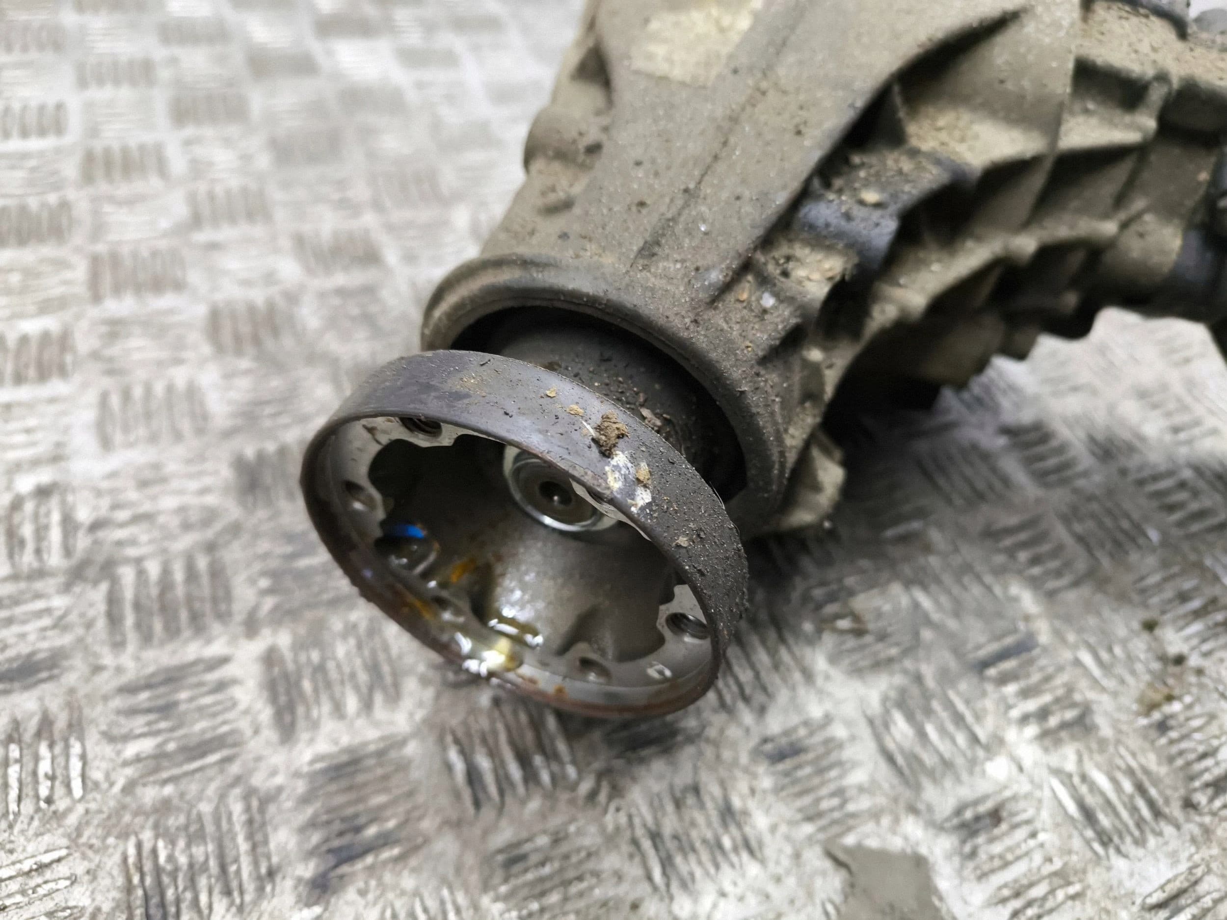 Diferencial delantero Mercedes-Benz ML W164 usado 2