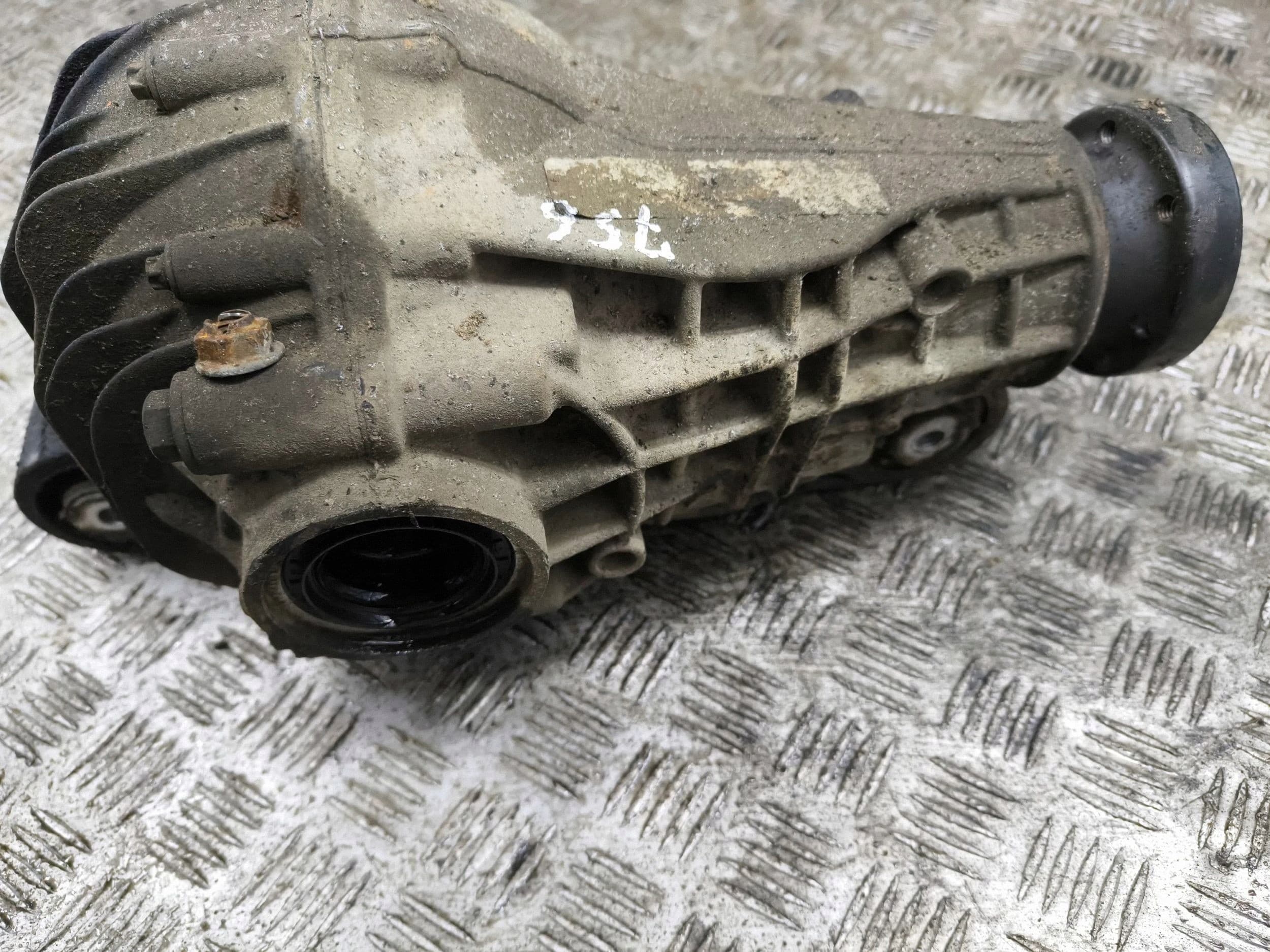 Diferencial delantero Mercedes-Benz ML W164 usado 5