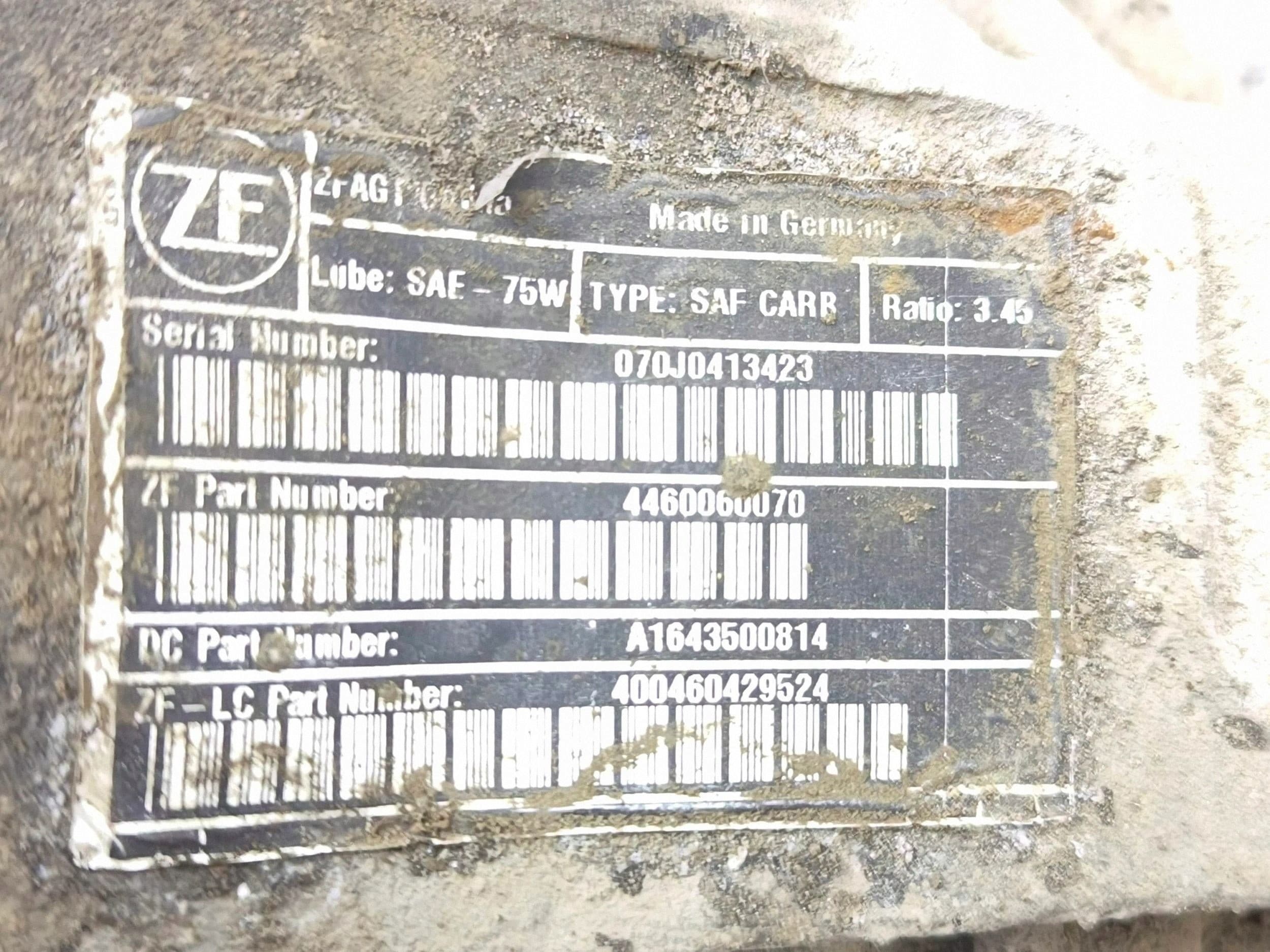 Diferencial trasero Mercedes-Benz ML W164 A1643500814 usado 7
