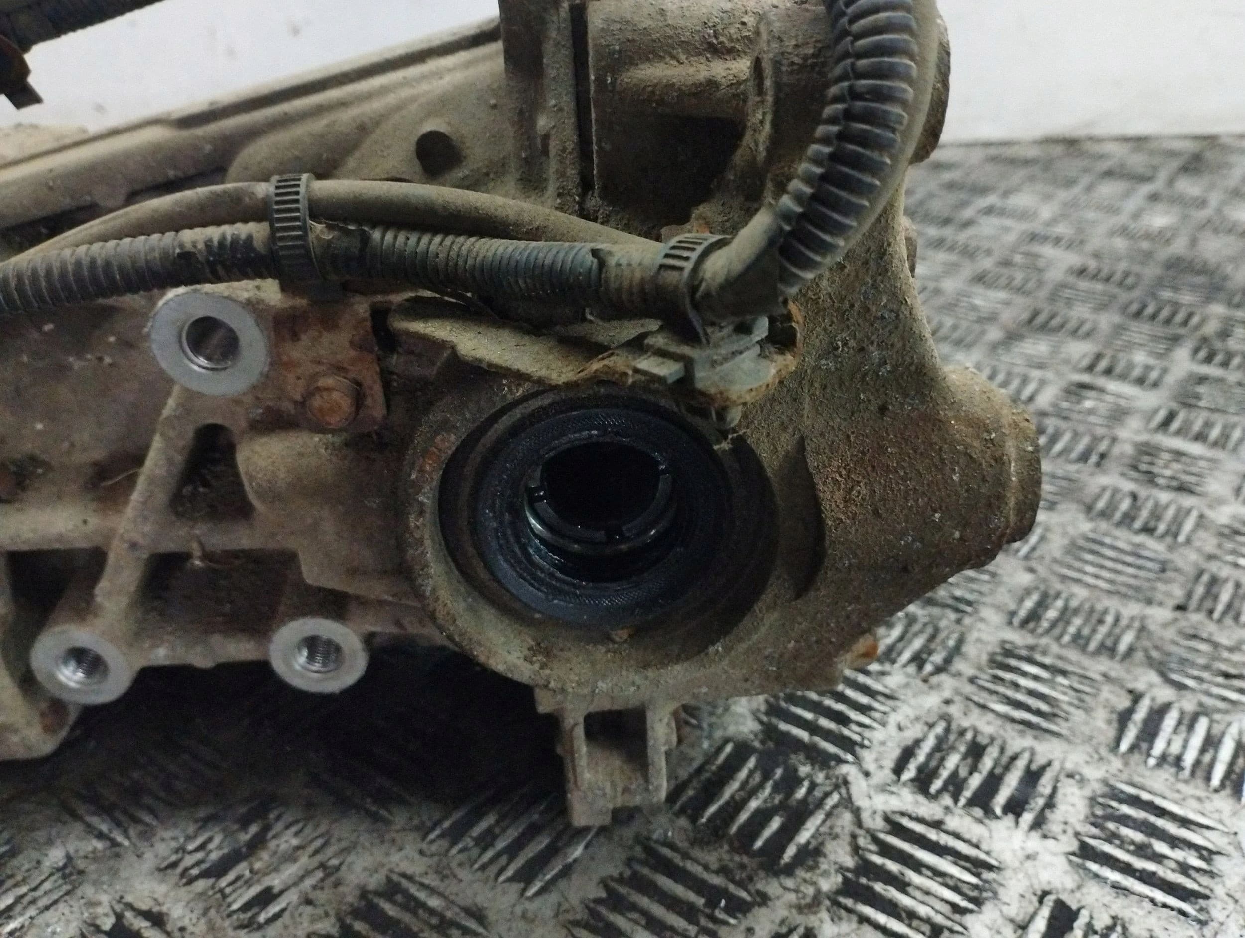 Diferencial trasero Peugeot 4007 usado 4