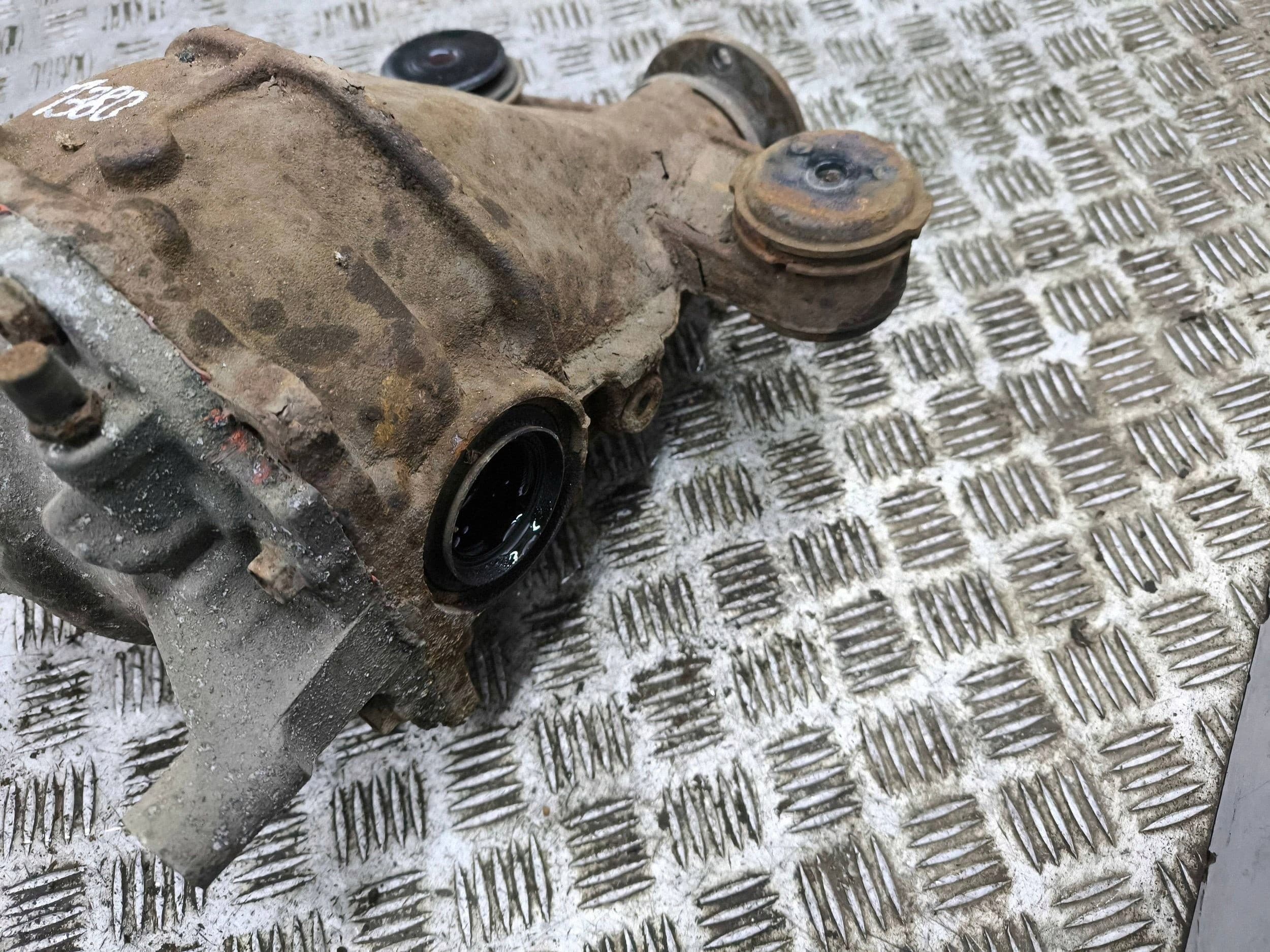 Diferencial trasero Toyota GT 86 usado 5