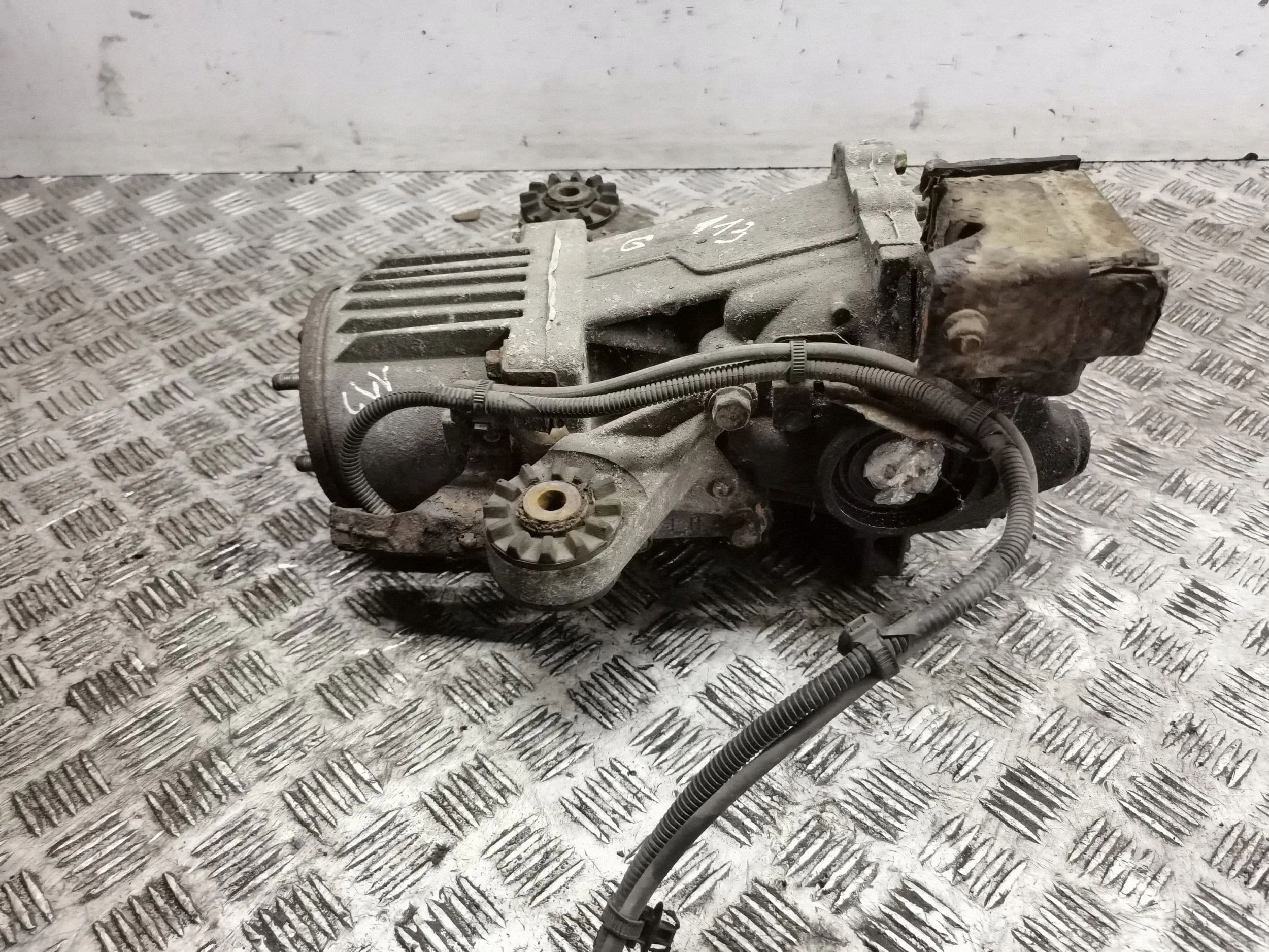 Diferencial trasero Peugeot 4007 T02GS0998 usado 6