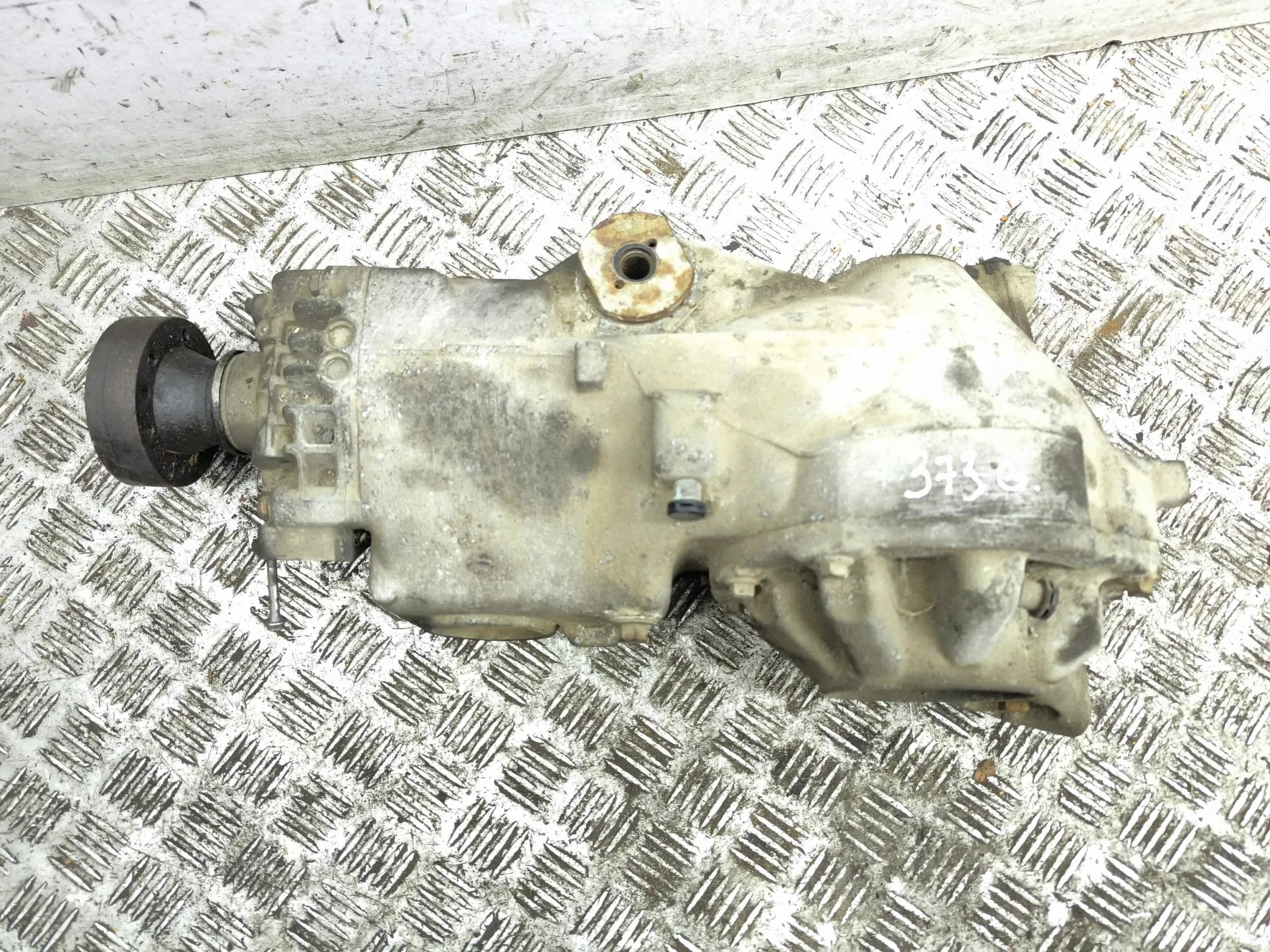 Diferencial trasero Volvo XC90 01023889 usado