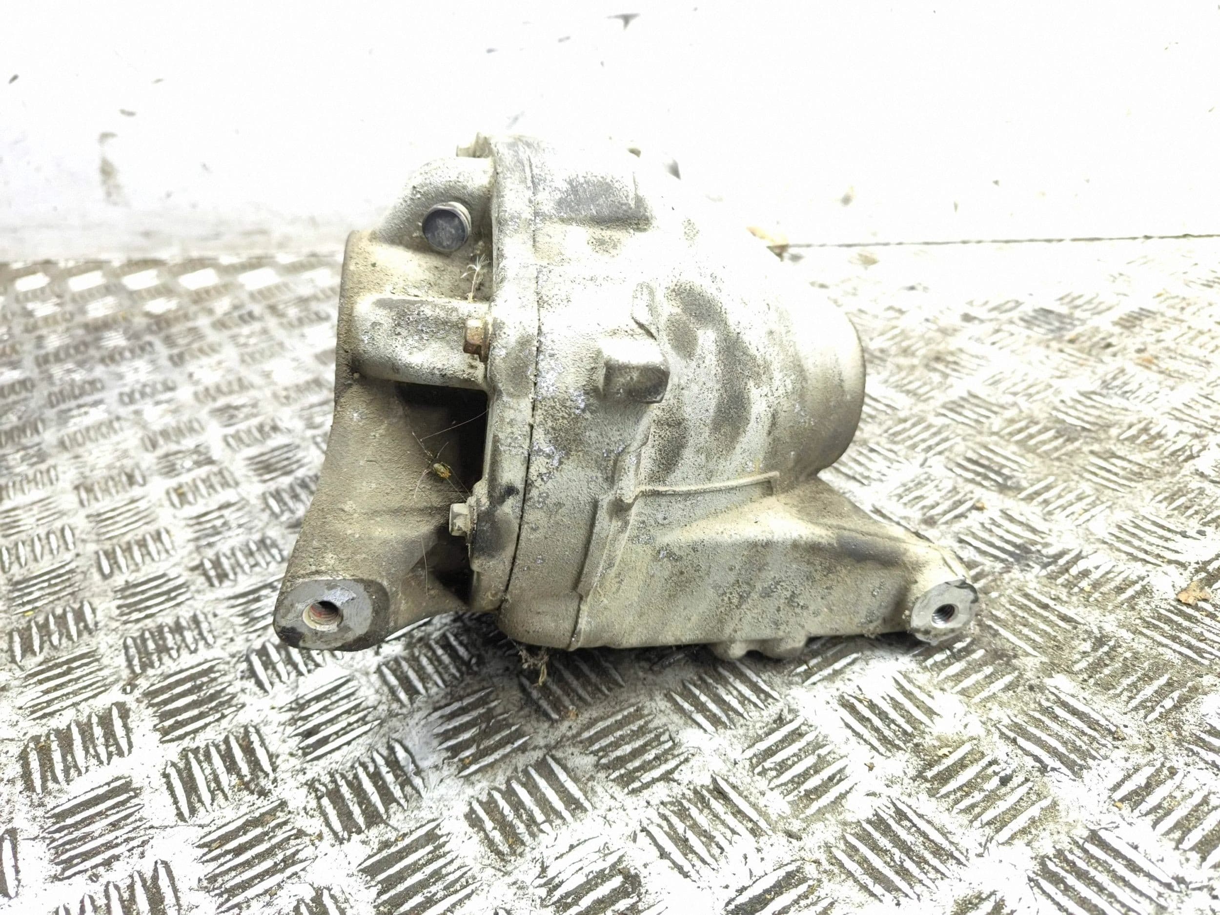 Diferencial trasero Volvo XC90 01023889 usado 5