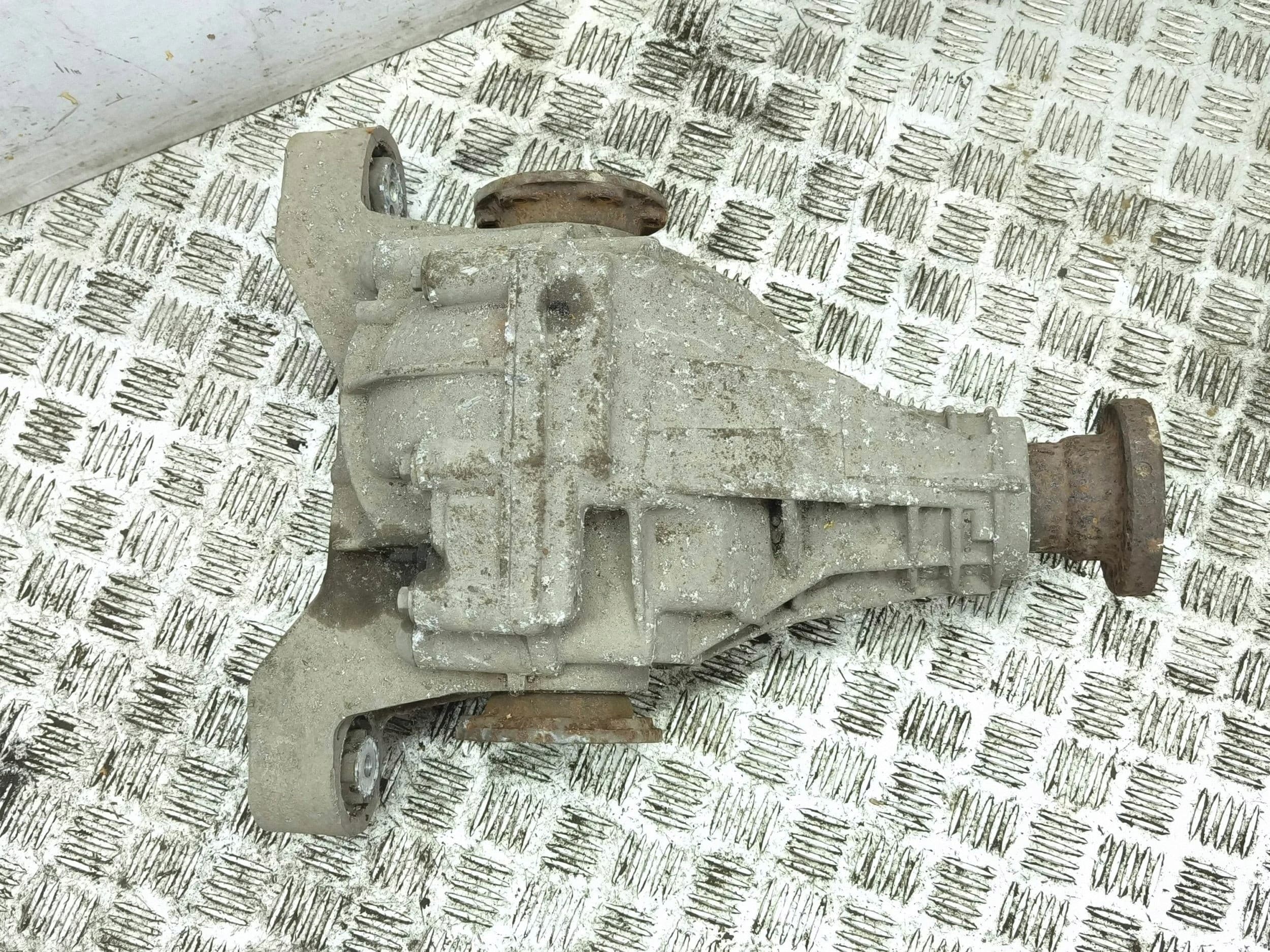 Diferencial trasero Audi Q7 4L usado 5