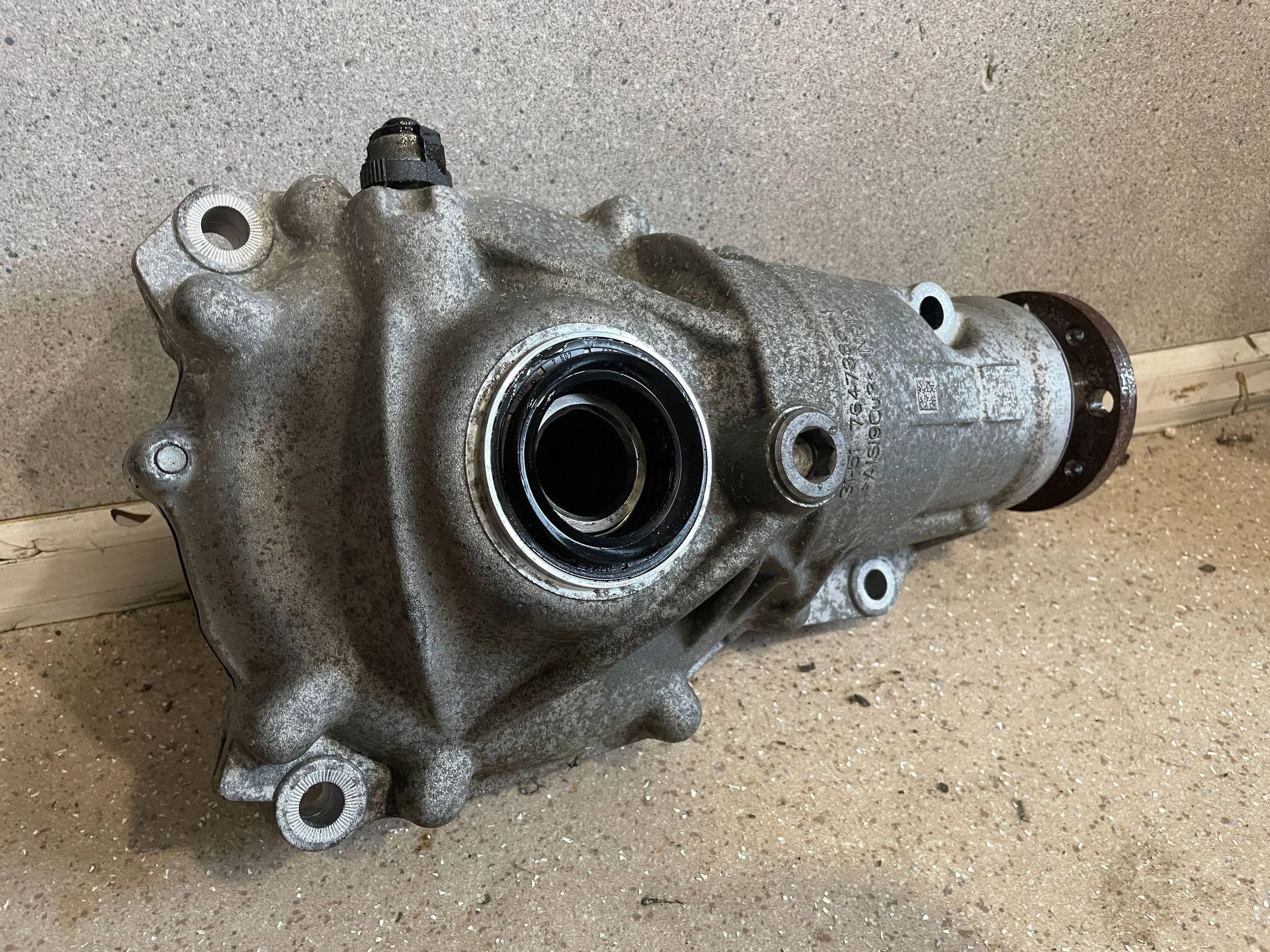 Diferencial delantero BMW Serie 3 G20 G21 8619486 usado