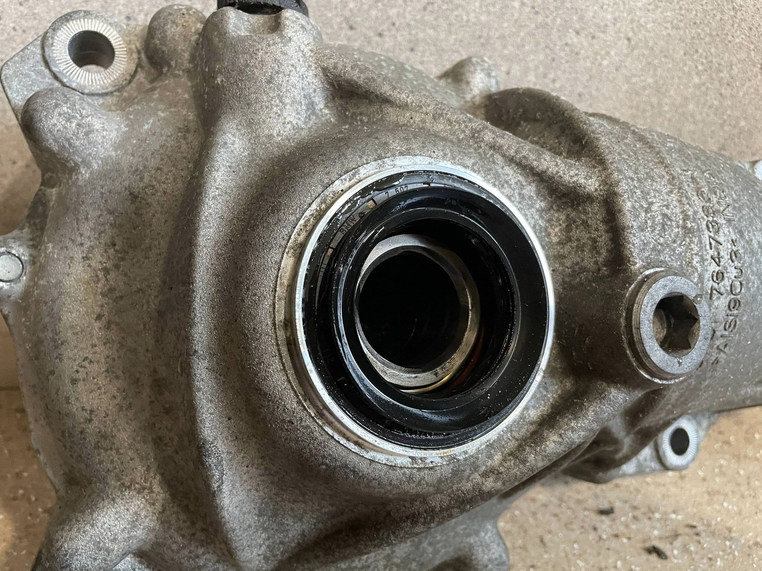 Diferencial delantero BMW Serie 3 G20 G21 8619486 usado 3