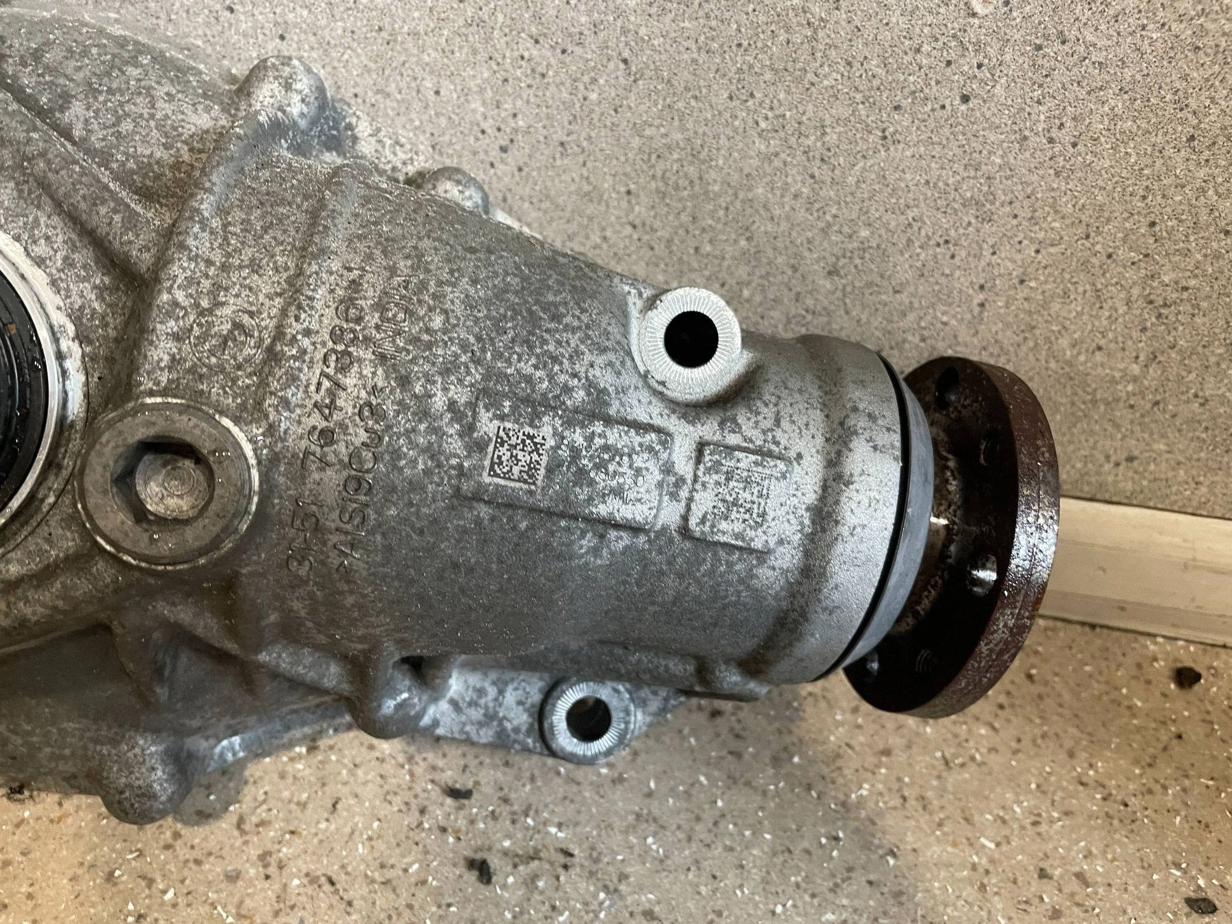 Diferencial delantero BMW Serie 3 G20 G21 8619486 usado 4