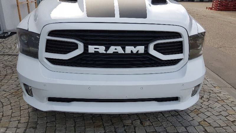 Rejilla Dodge Ram 1500 2013-2018 Limited nuevo 2