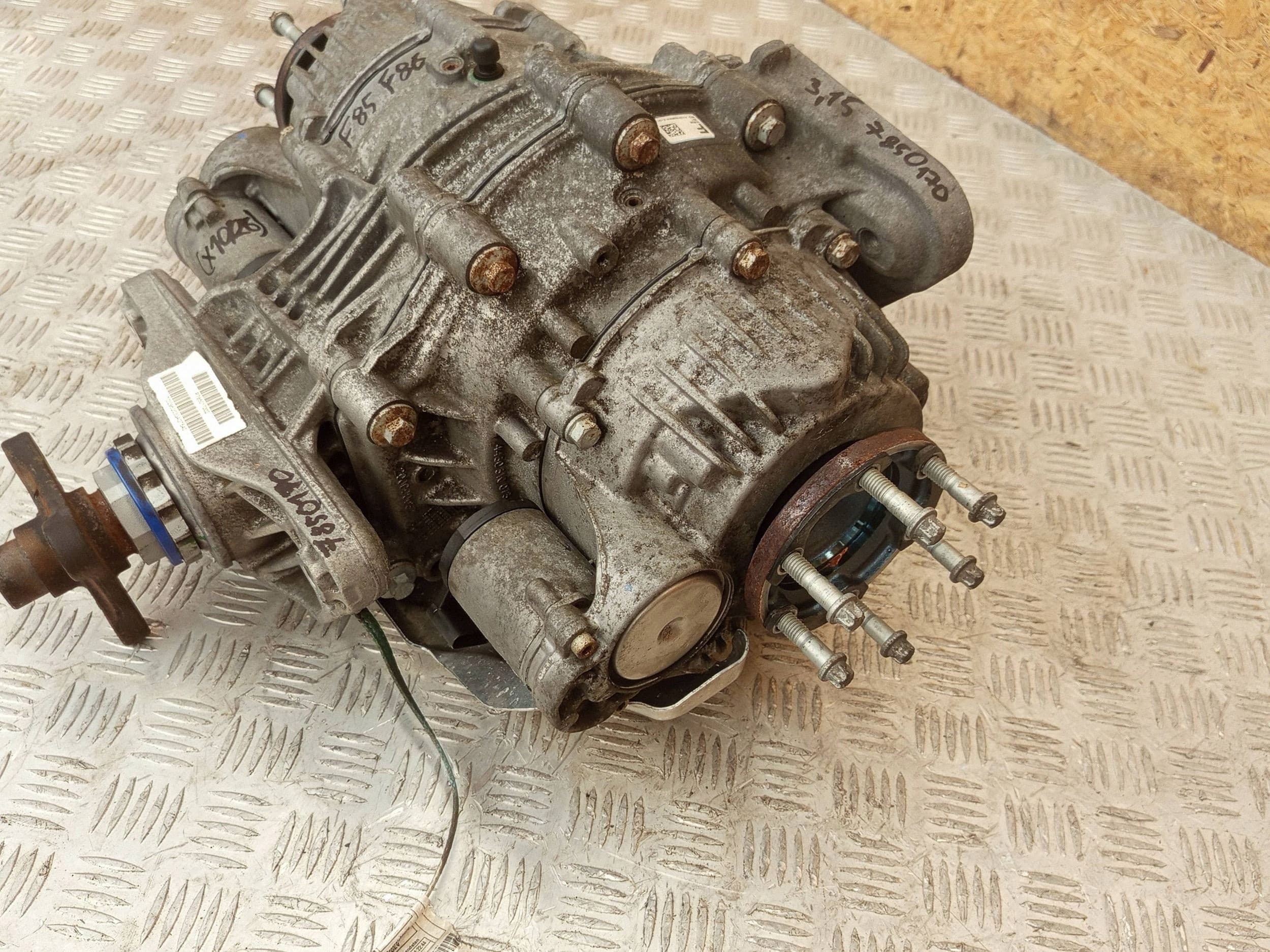BMW OE 7850170 X5M F85 X6M F86 Puente Diferencial Trasero usado 5
