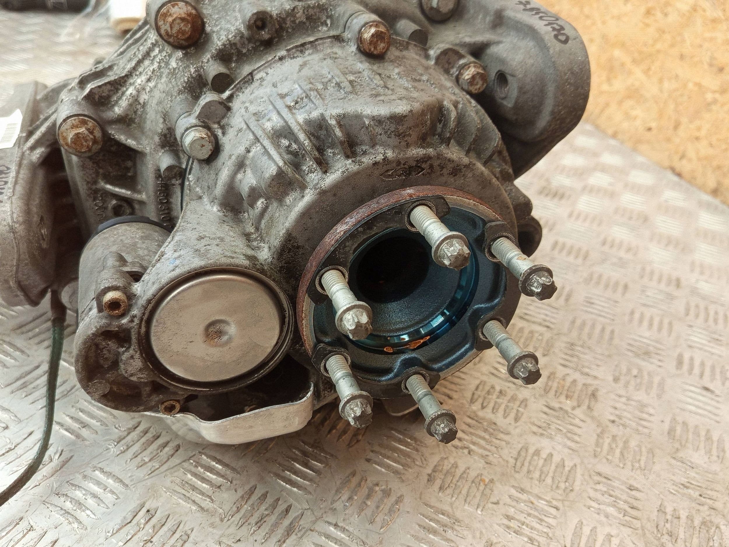 BMW OE 7850170 X5M F85 X6M F86 Puente Diferencial Trasero usado 6