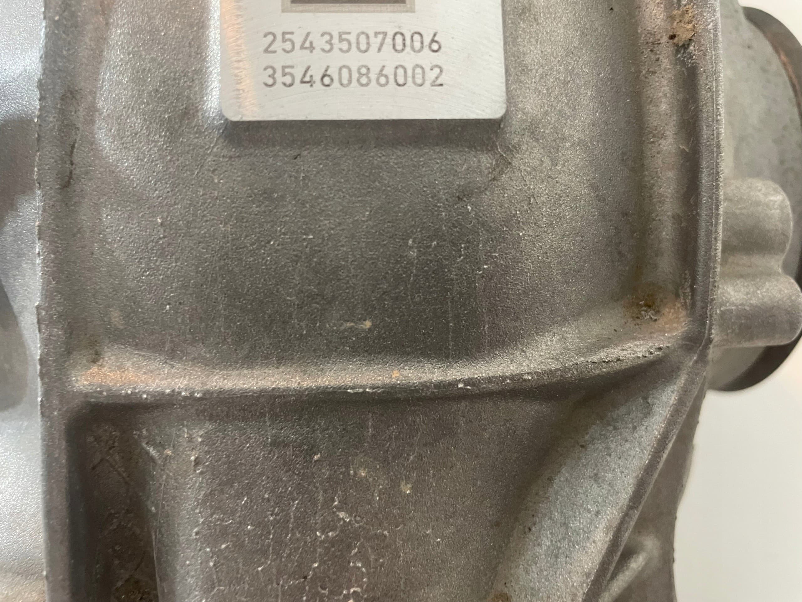 Mercedes Glc X254 Puente del Diferencial Trasero A2063510200 usado 6