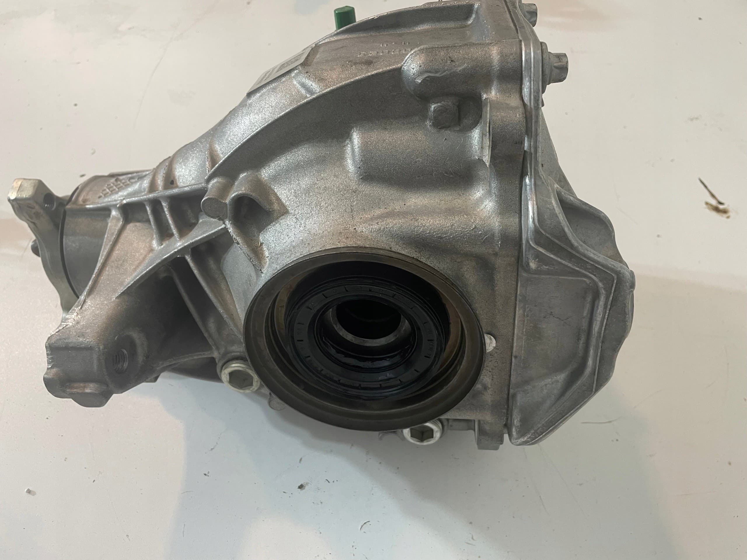 Mercedes Glc X254 Puente del Diferencial Trasero A2063510200 usado 7