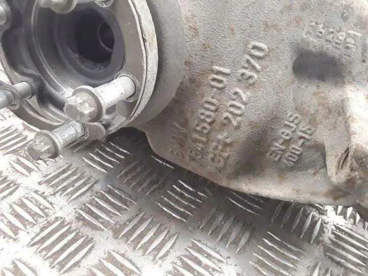 Reductor trasero BMW Serie 1 (E87) 323 2.0L diésel 100kW 2007 usado 2
