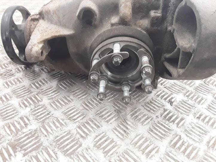 Reductor trasero BMW Serie 1 (E87) 323 2.0L diésel 100kW 2007 usado 6