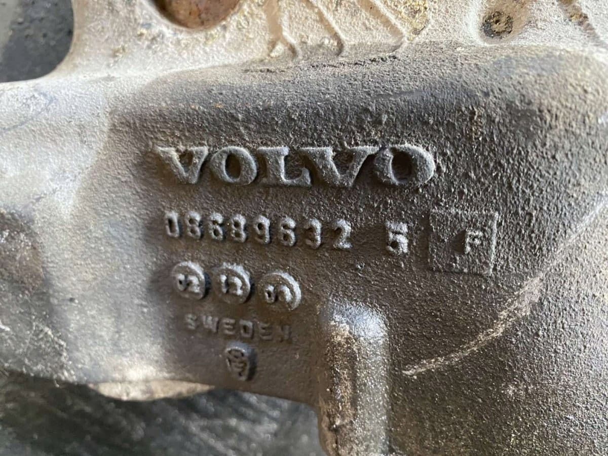 Diferencial eje trasero Volvo V70 II (SW) 2004 8689632 8675373 usado 5