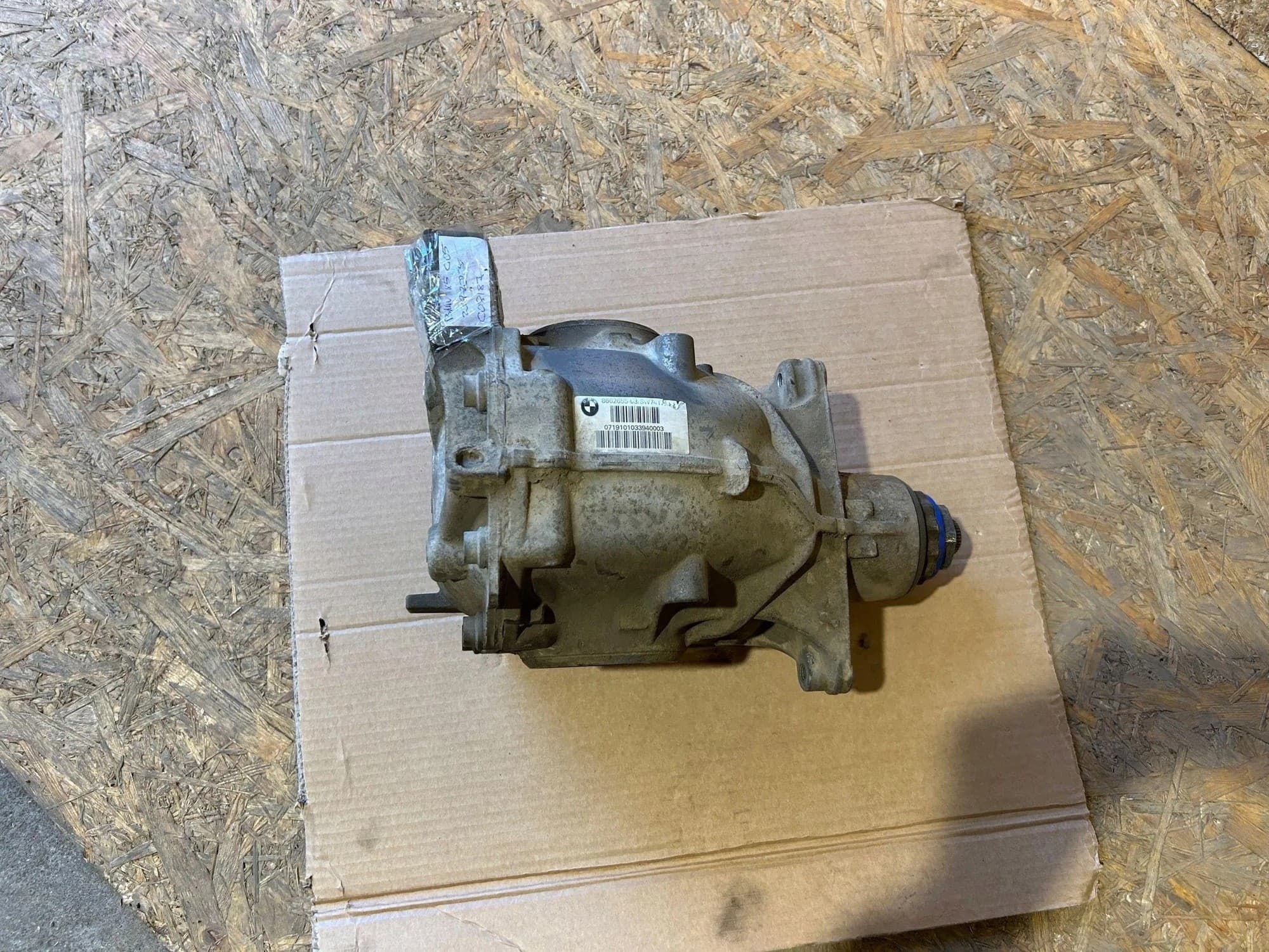 Reductor trasero BMW C08187 0.0L diésel 2020 usado 7