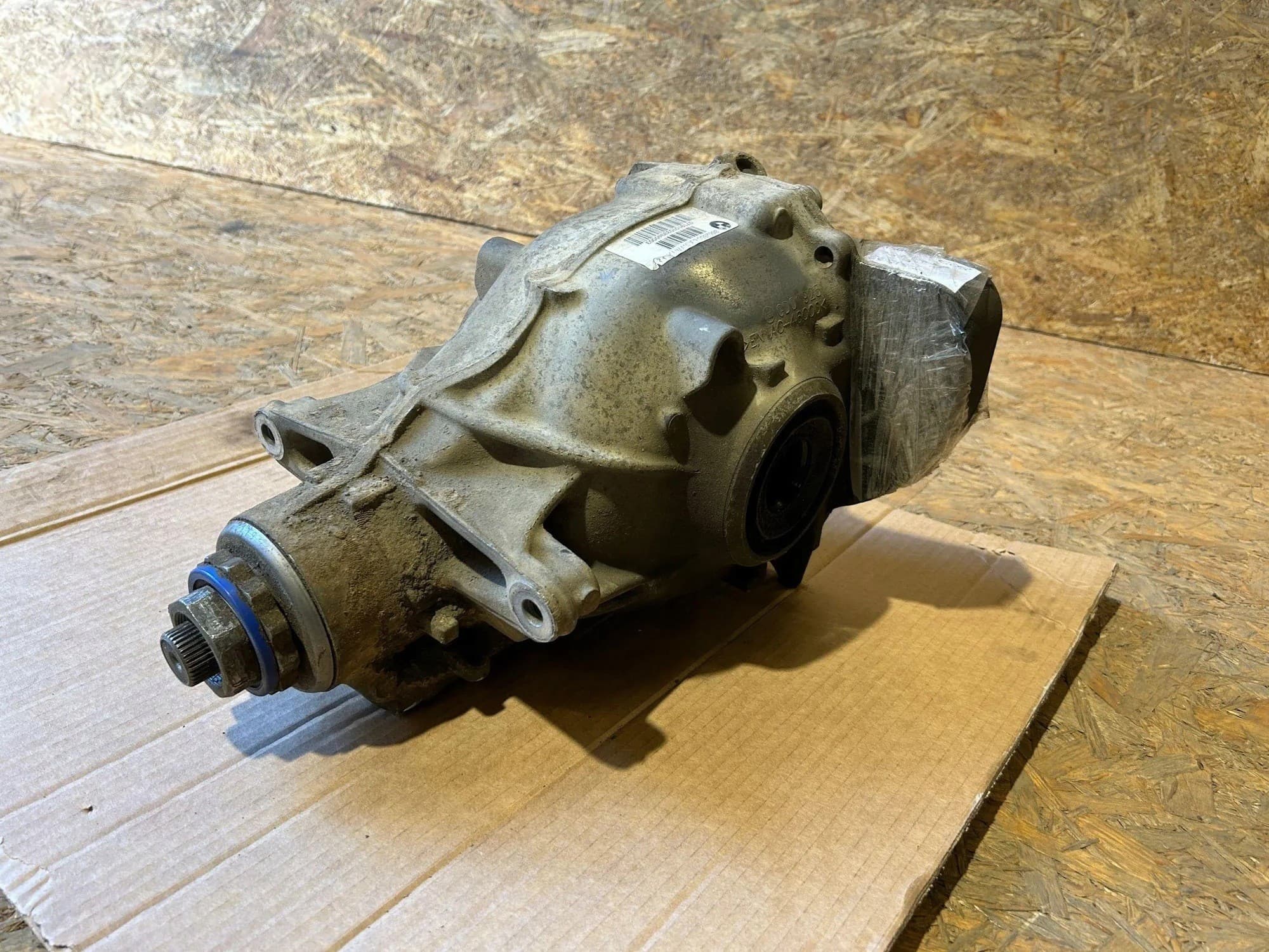Reductor trasero BMW C08187 0.0L diésel 2020 usado 8