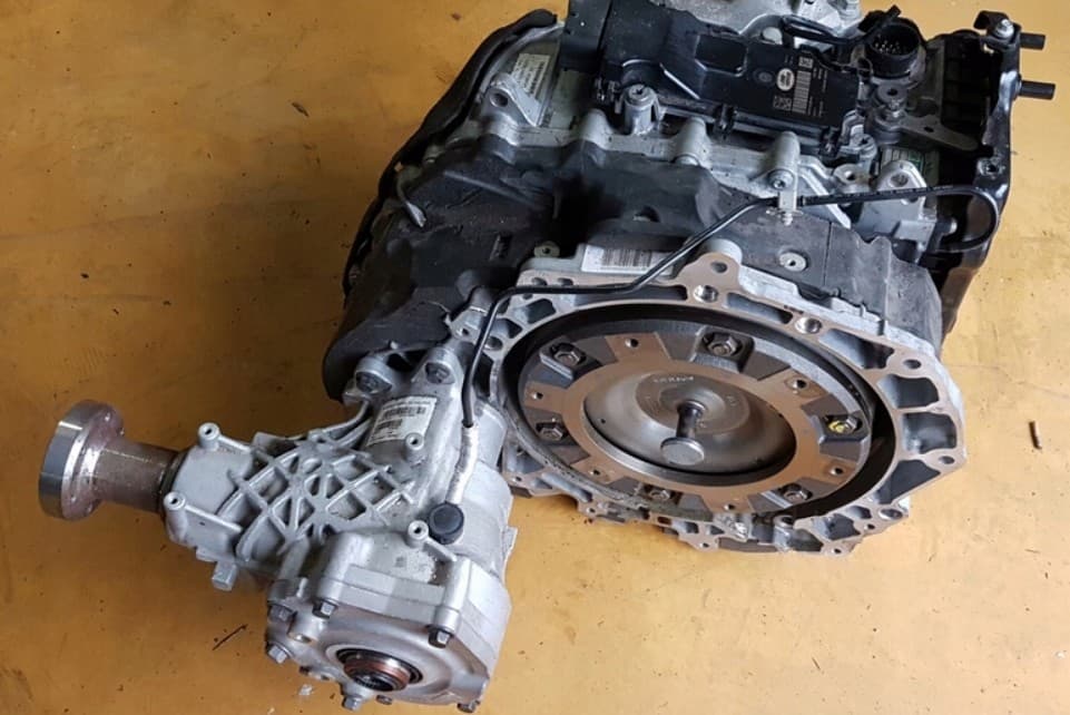 Caja de Cambios Completa Jaguar E-Pace 2.0D 9HP48 usado