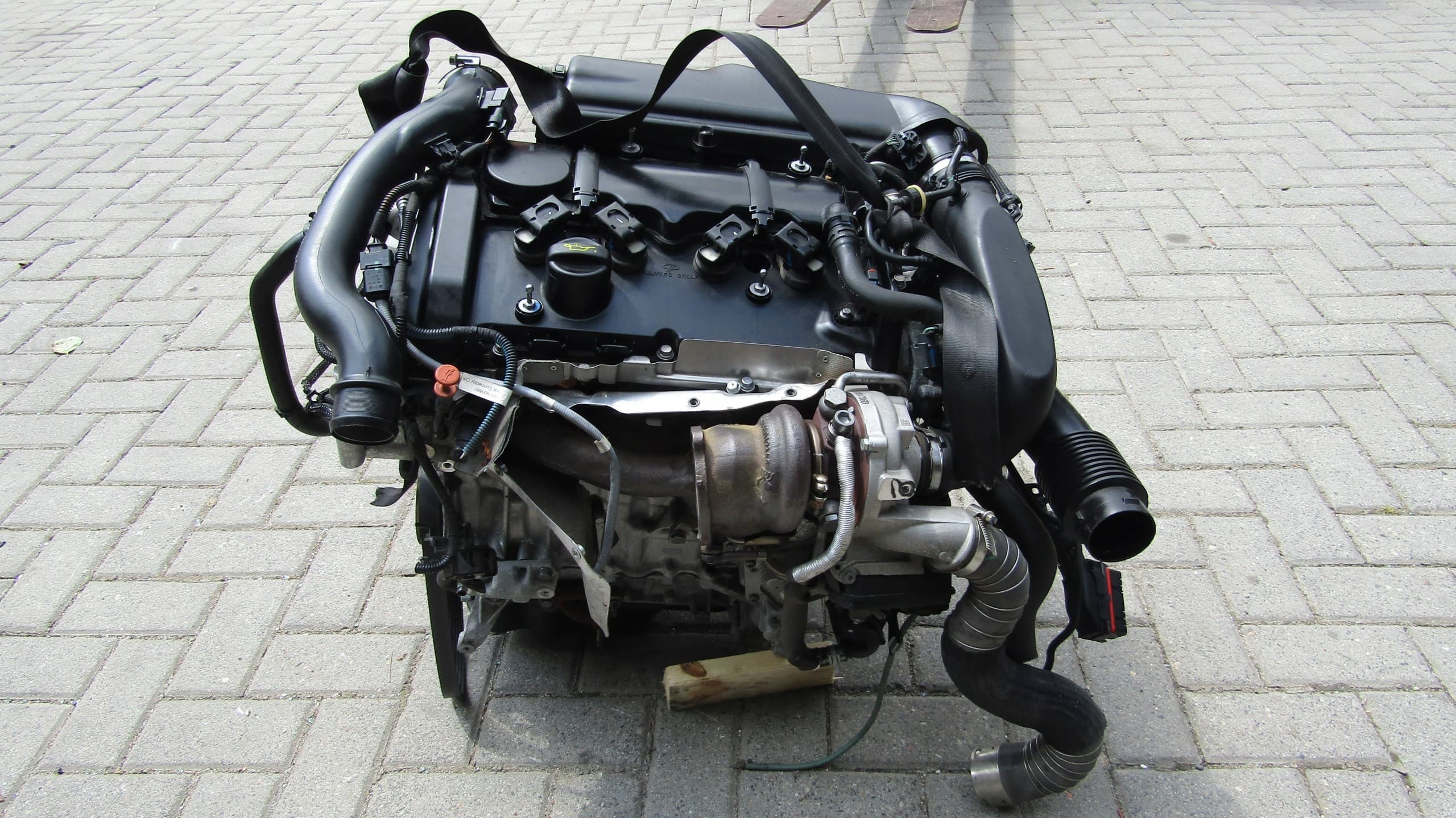 Motor Completo 1.6 Thp para Citroën DS7 Crossback 5G06 usado