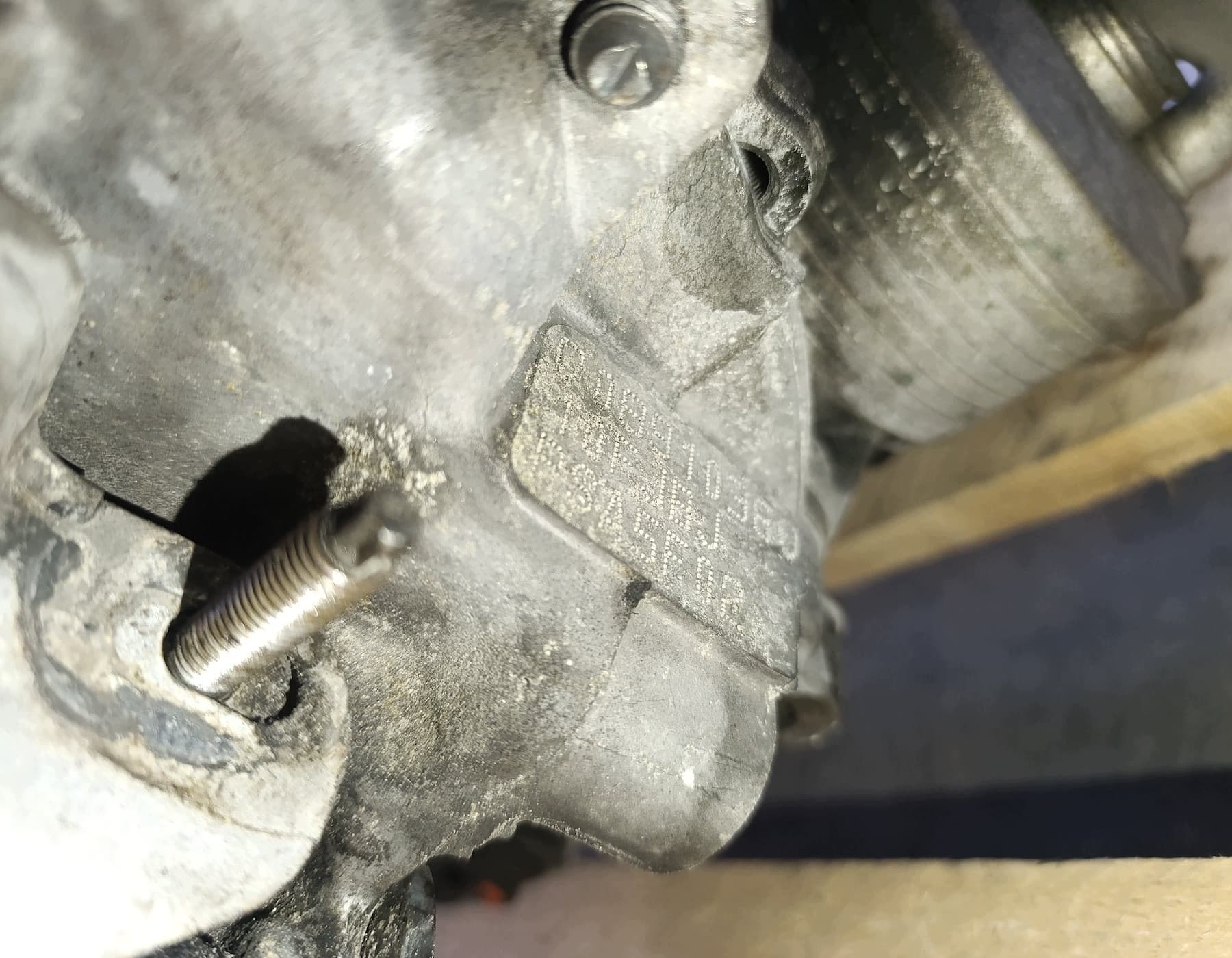 Motor de gasolina Peugeot 3008 1.6 Thp 5F02 10FJBJ 2010 usado 7