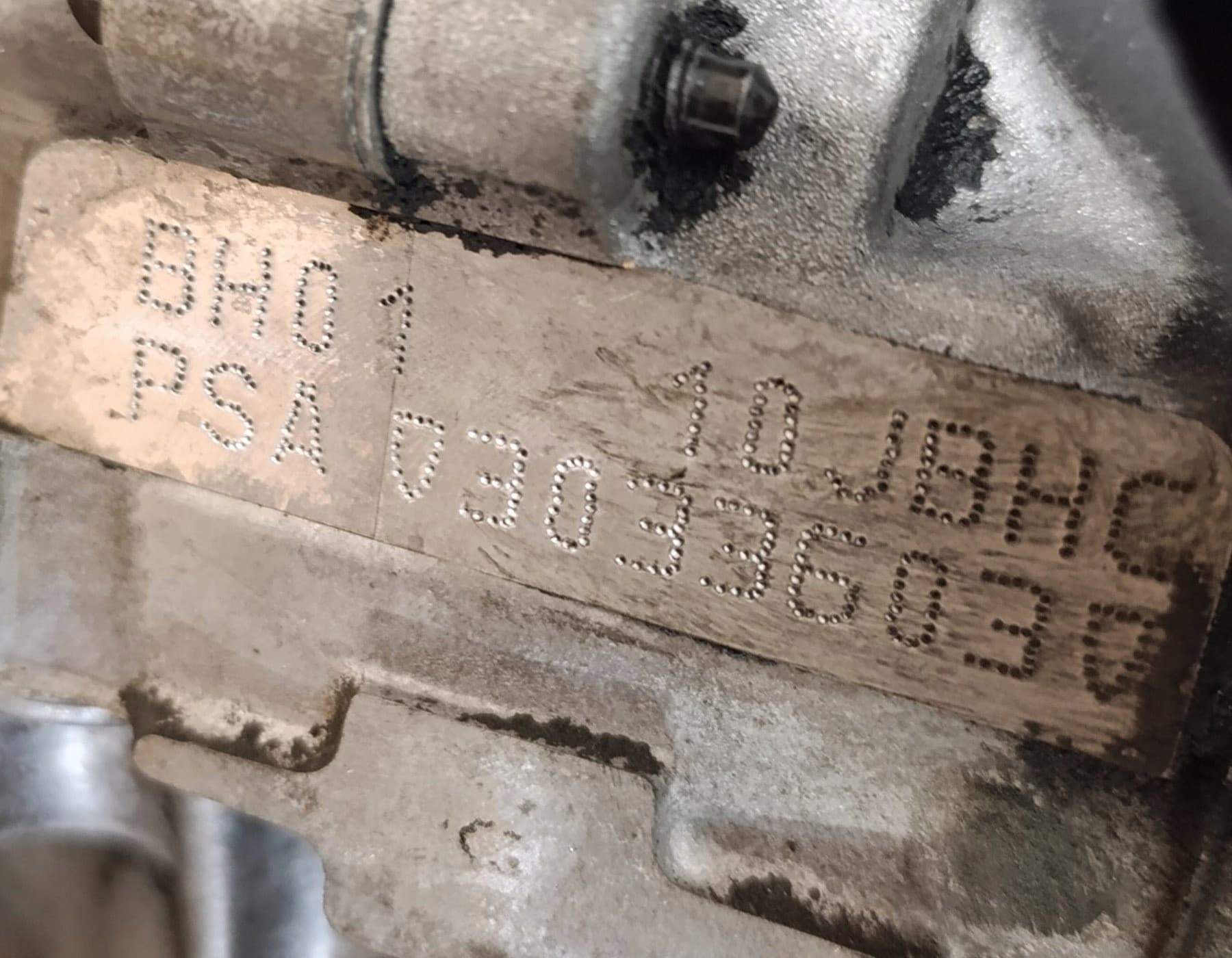 Motor Completo Citroën / Peugeot 5008 1.6 BlueHDi BH01 10JBHC usado 4