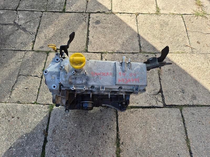 Motor post bloque cabeza Dacia Sandero 1.4 8V K7JA714 usado