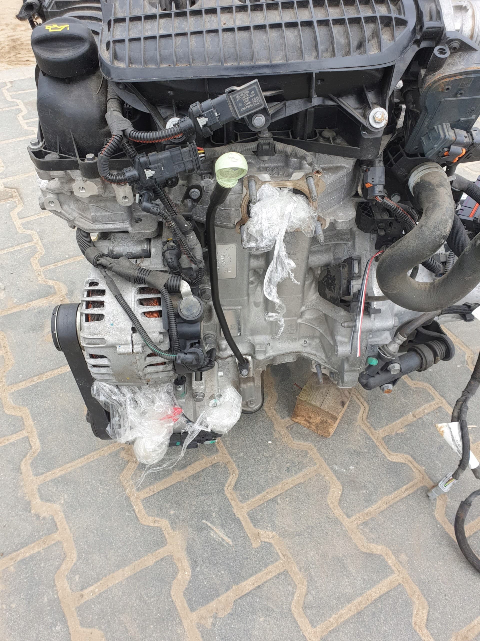 Motor Opel Corsa F 1.2 10XVAL Psa usado 6
