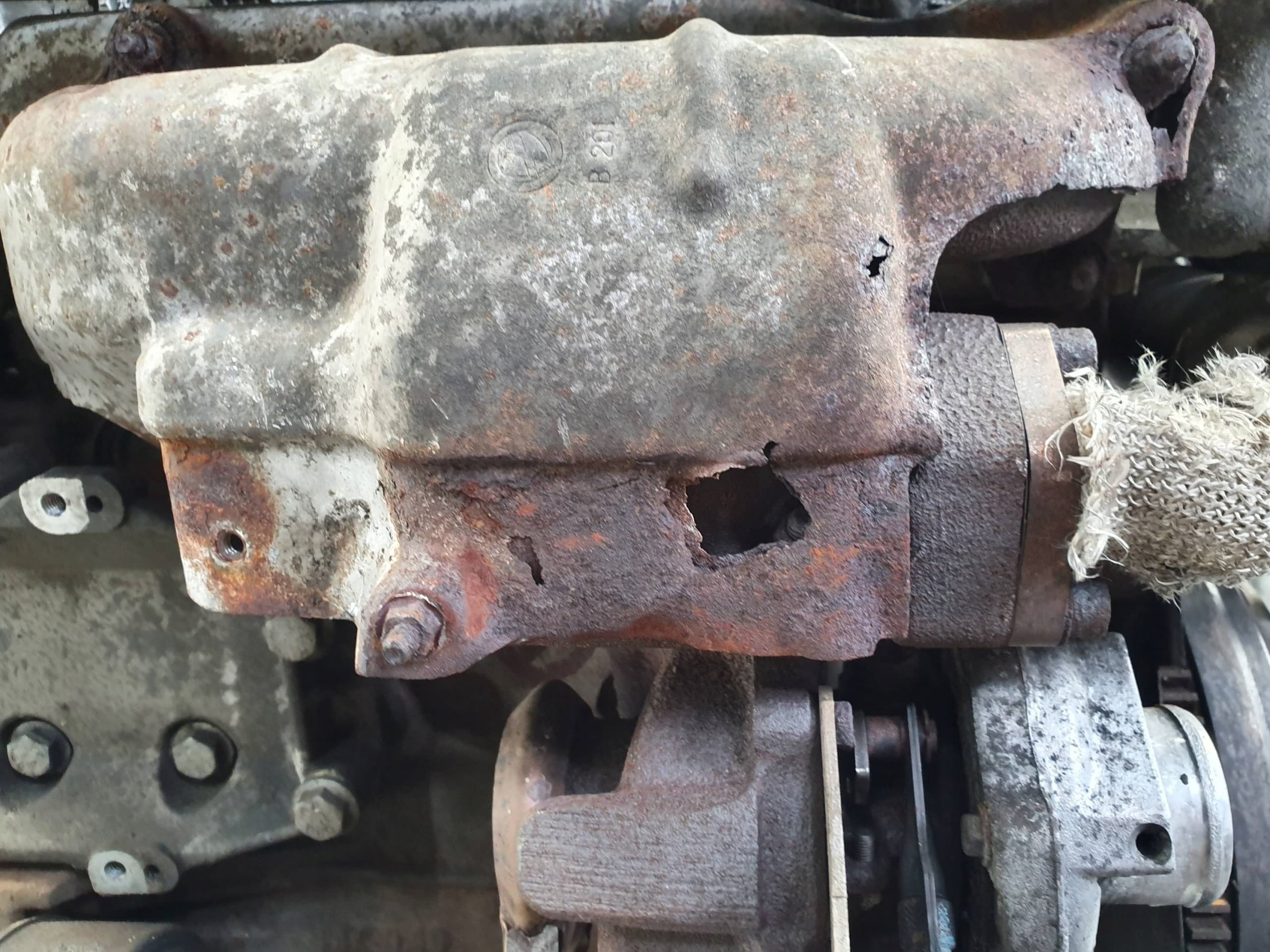 Motor trasero 1.9 Jtd Alfa Romeo 147 usado 4