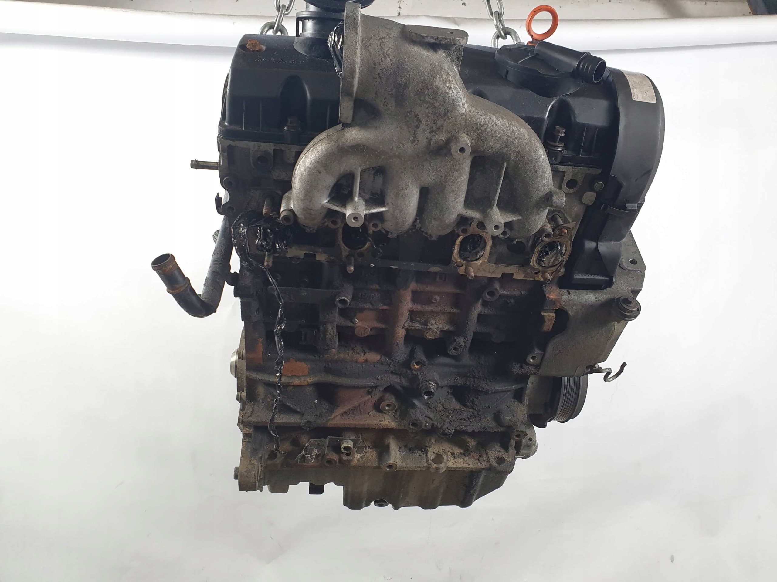 Motor 1.9 TDI Axc 85 CV Volkswagen Transporter T5 usado 4