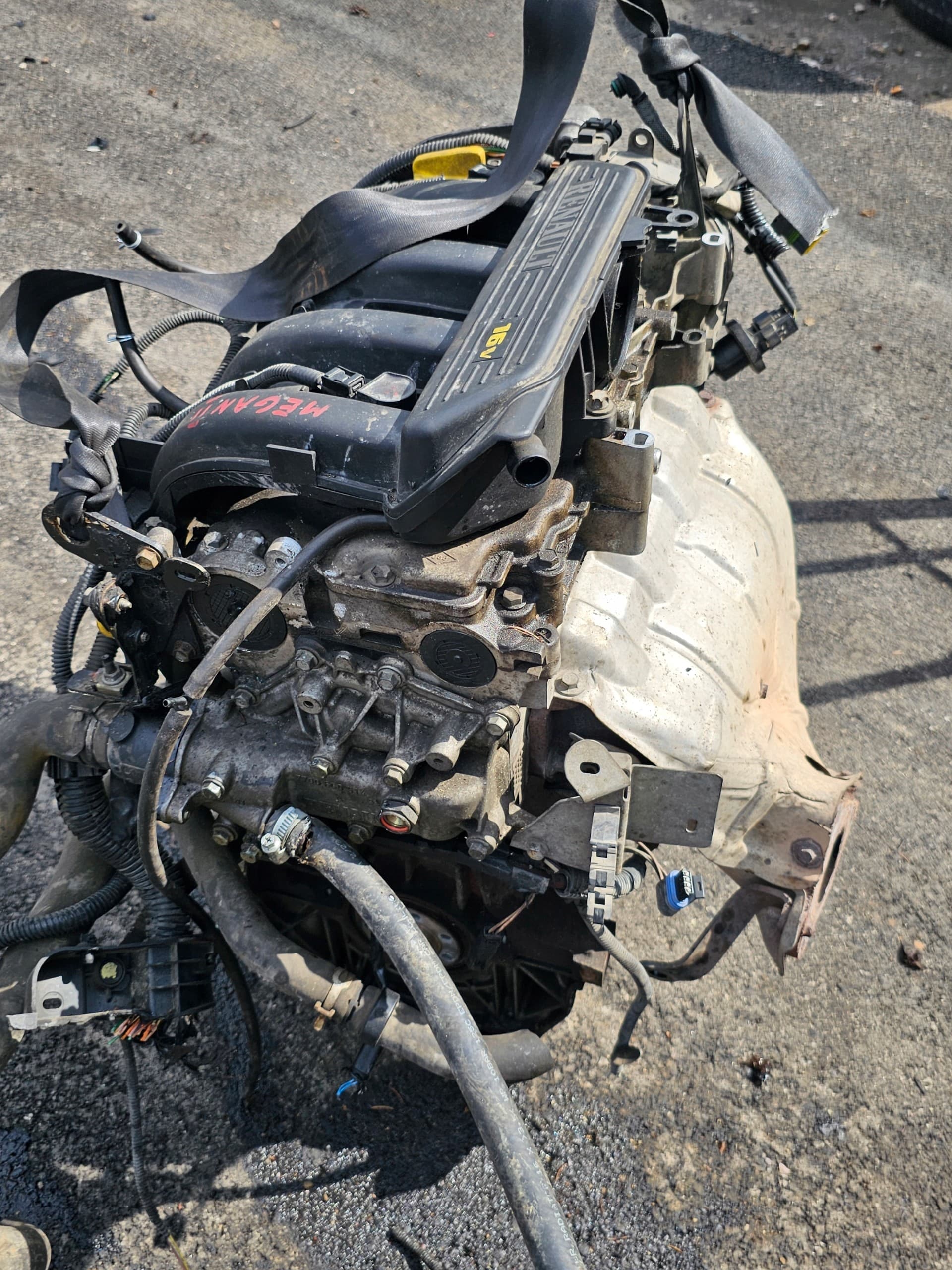 Motor Renault Megane II 1.4B 16V K4JD738 usado 2