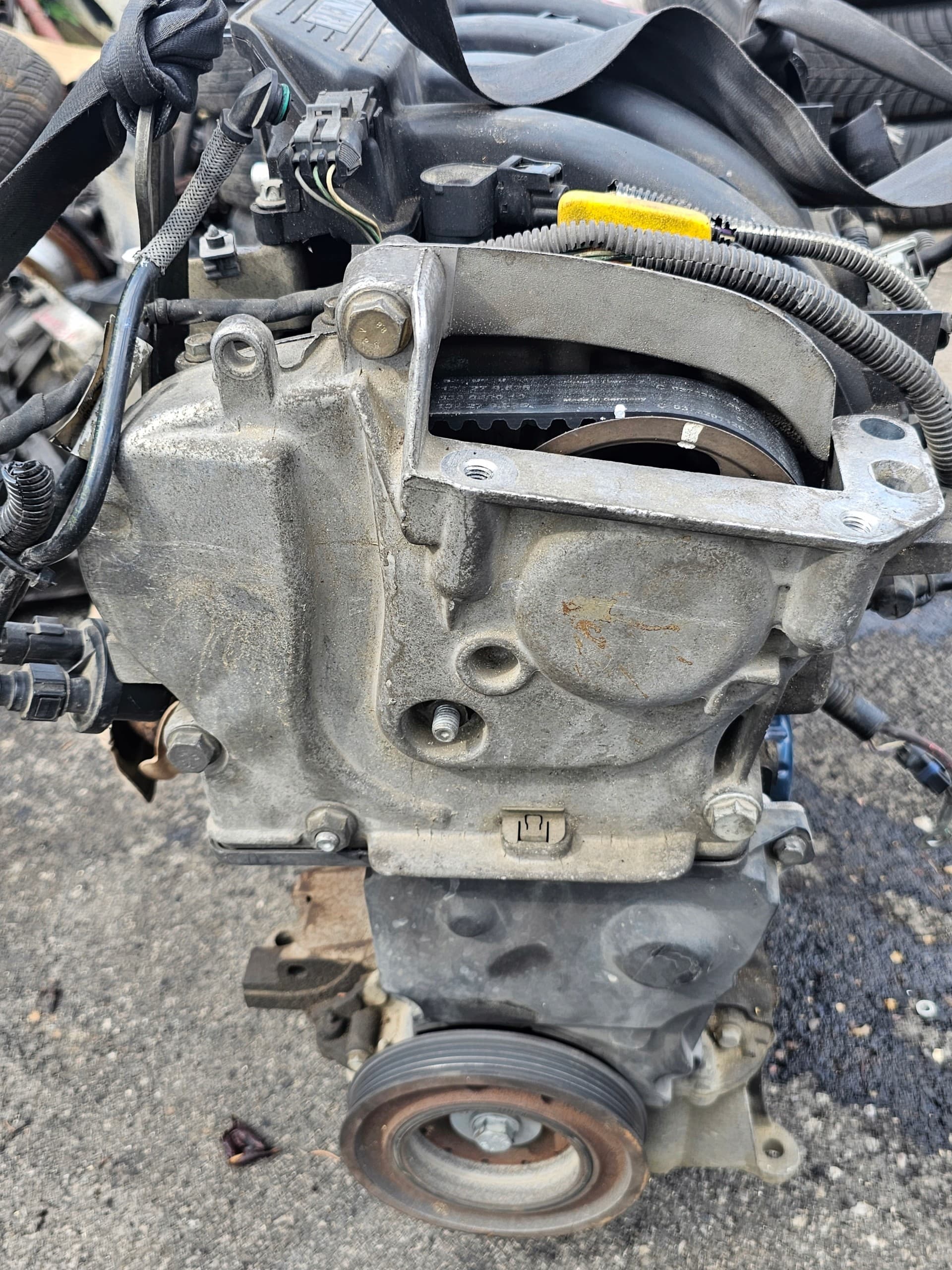 Motor Renault Megane II 1.4B 16V K4JD738 usado 5