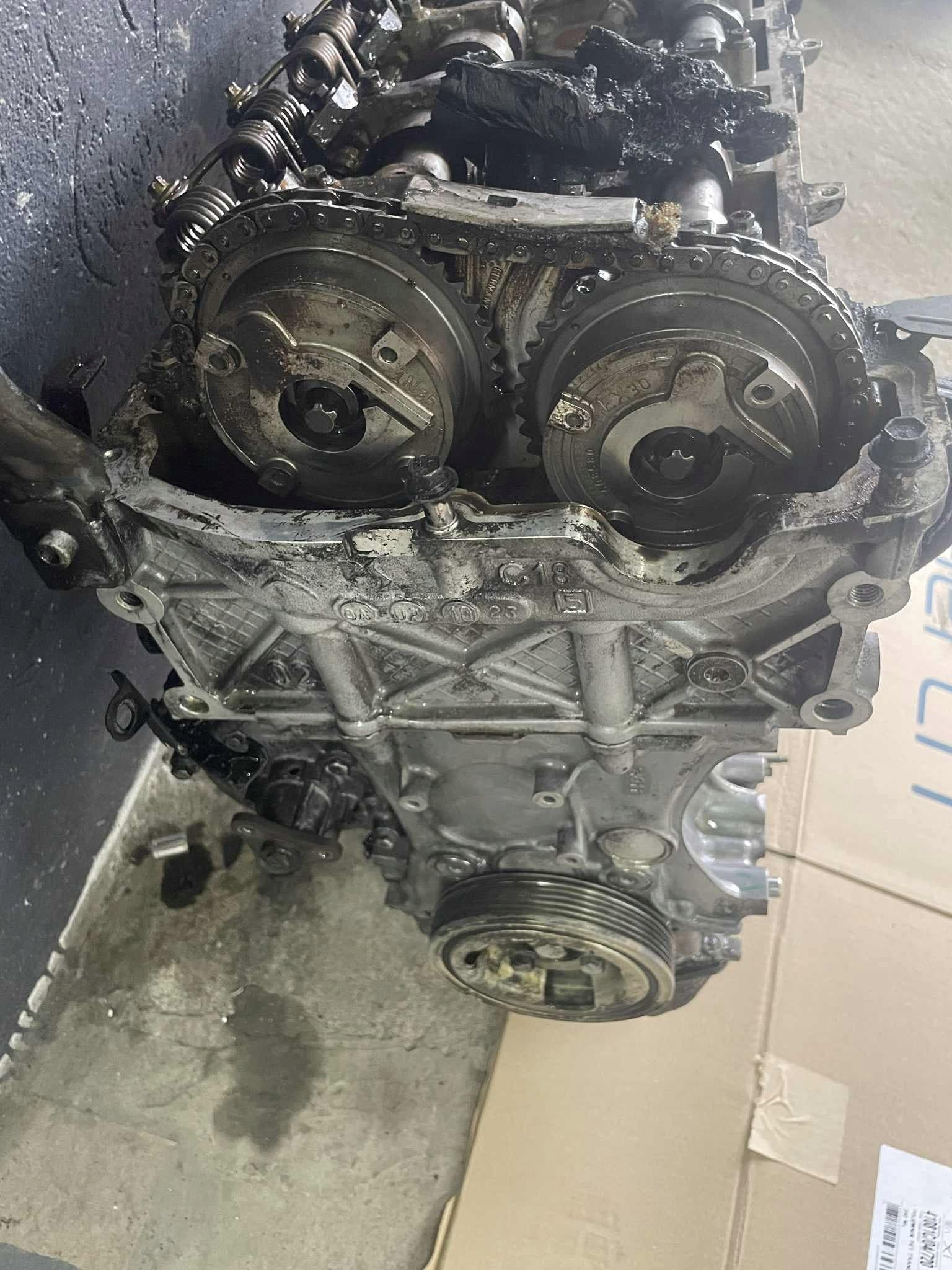 Motor Peugeot 408 GT P54 1.6 Thp Híbrido 10FKBJ usado 4