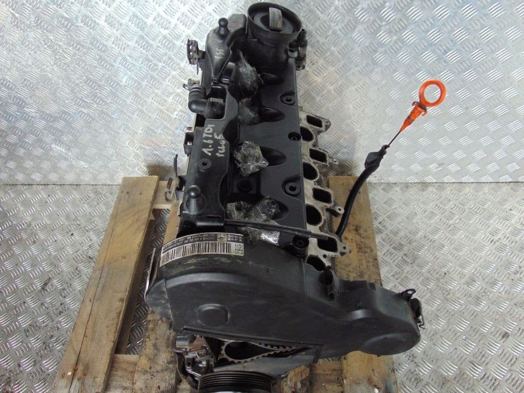 Motor VW Caddy 1.6 TDI Cay Cayc Cayd 3-Tubos usado 2